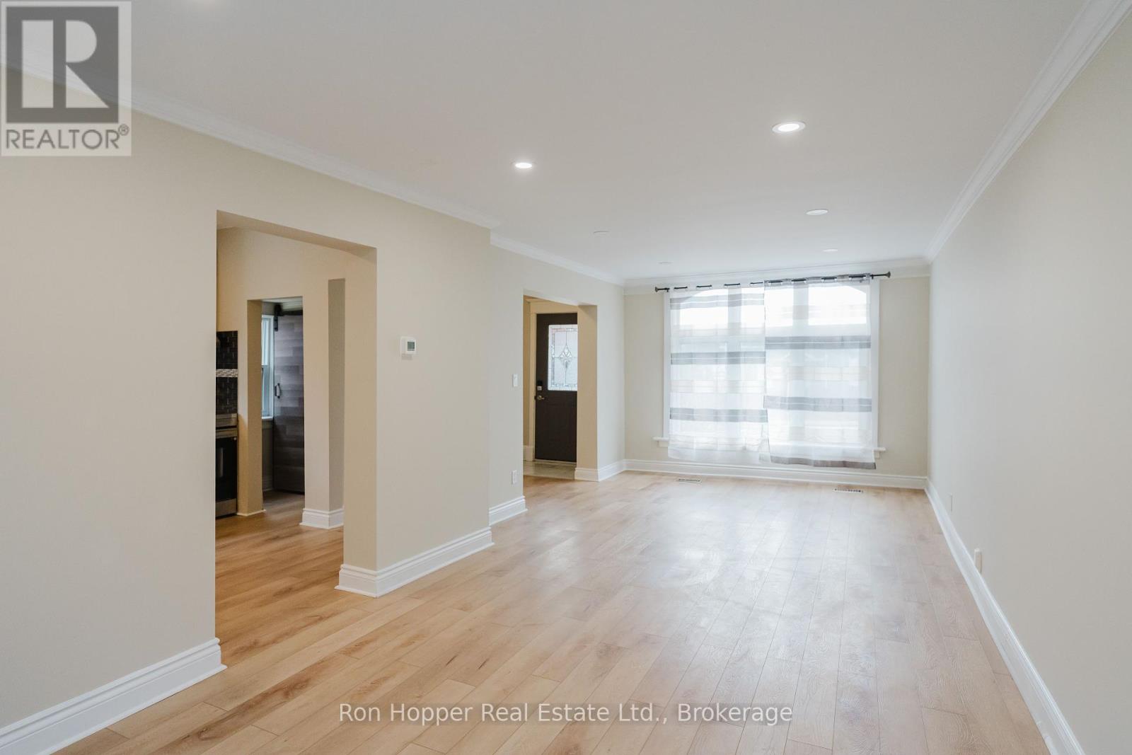 539 4th Avenue E, Owen Sound, Ontario  N4K 2N1 - Photo 8 - X12062696