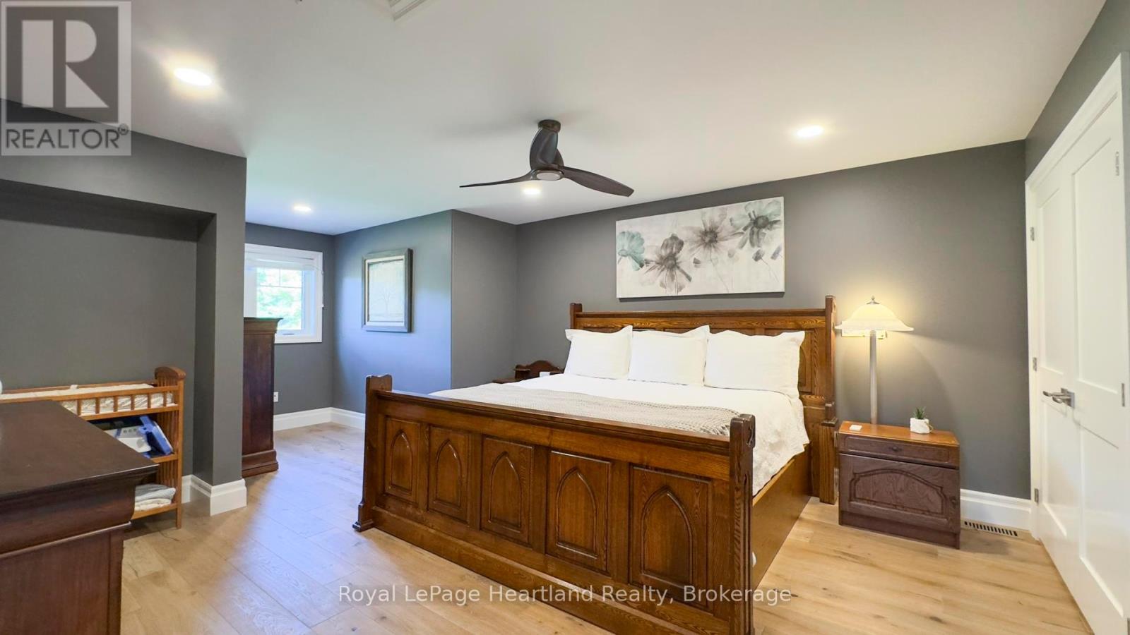 4640 Lakeshore Road, Plympton-Wyoming, Ontario  N0N 1J6 - Photo 30 - X12062771