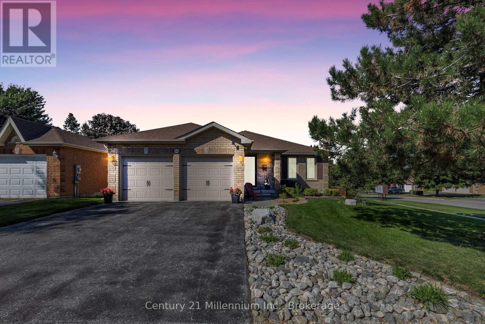 360 CUNDLES ROAD W, Barrie, Ontario