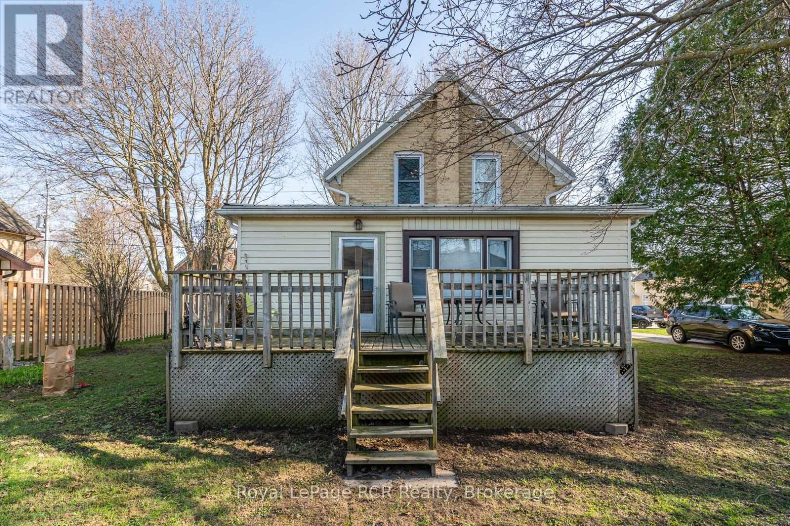 134 9th Street, Hanover, Ontario  N4N 1K6 - Photo 14 - X12065234