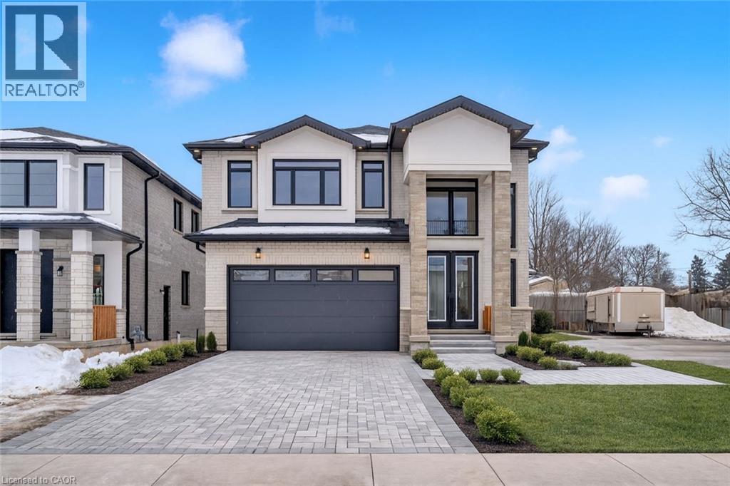 22 ROSELAWN Avenue, Ancaster, Ontario