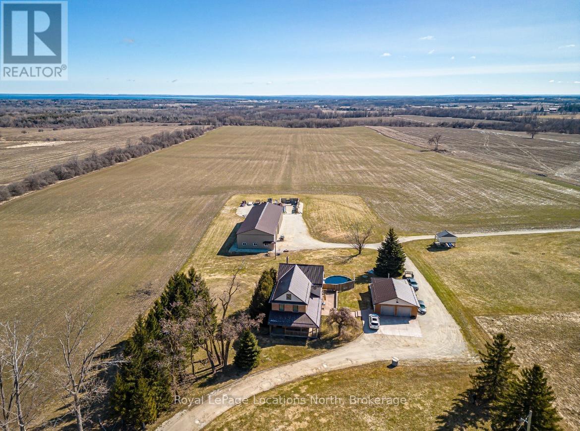 1931 Conc 10 Nottawasaga Concession W, Clearview, Ontario  L0M 1P0 - Photo 2 - S12066207
