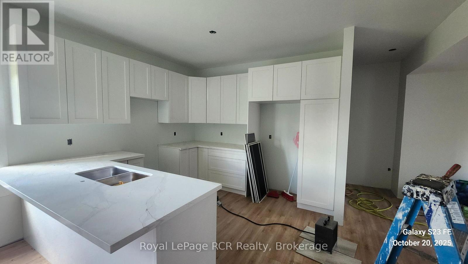 140 Gold Street W, Southgate, Ontario  N0C 1B0 - Photo 3 - X12068026