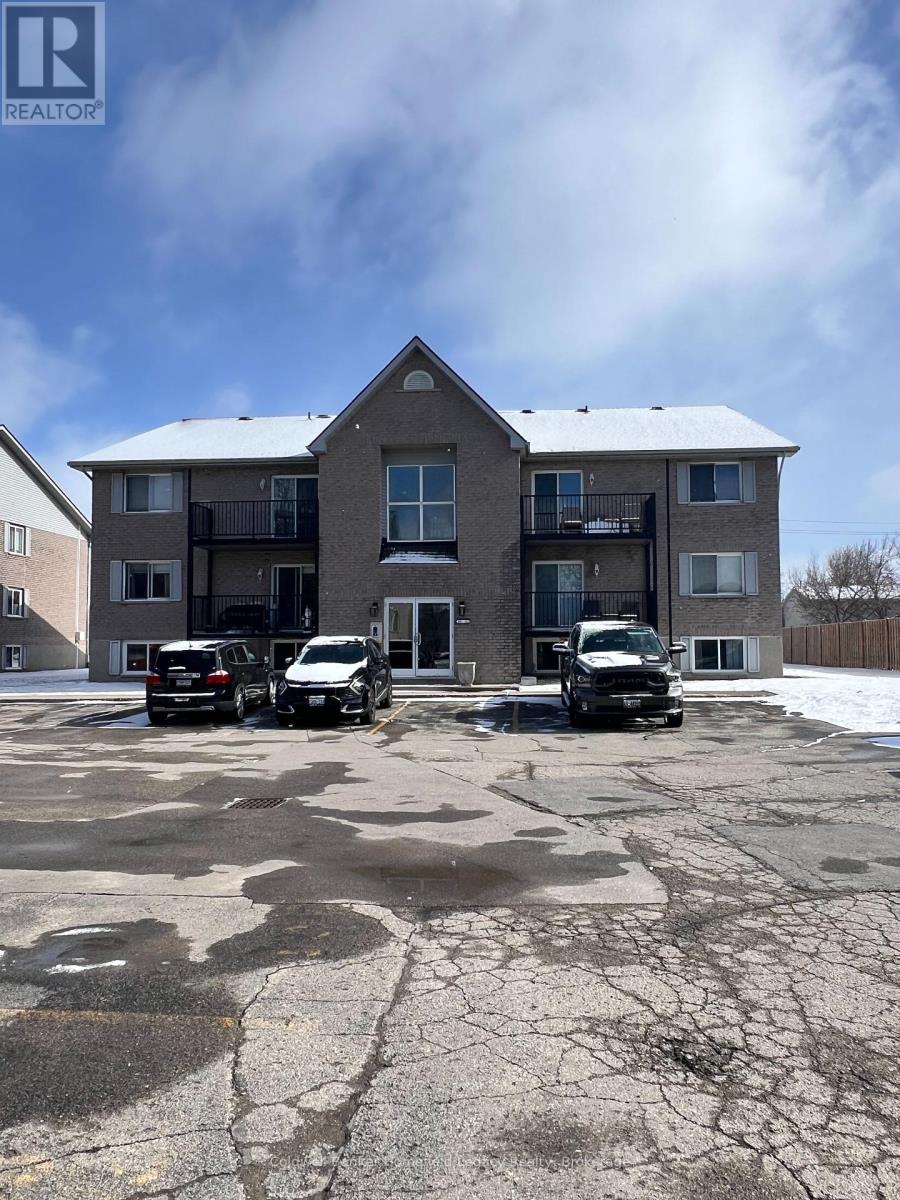 303 - 50 CAMPBELL COURT, Stratford, Ontario