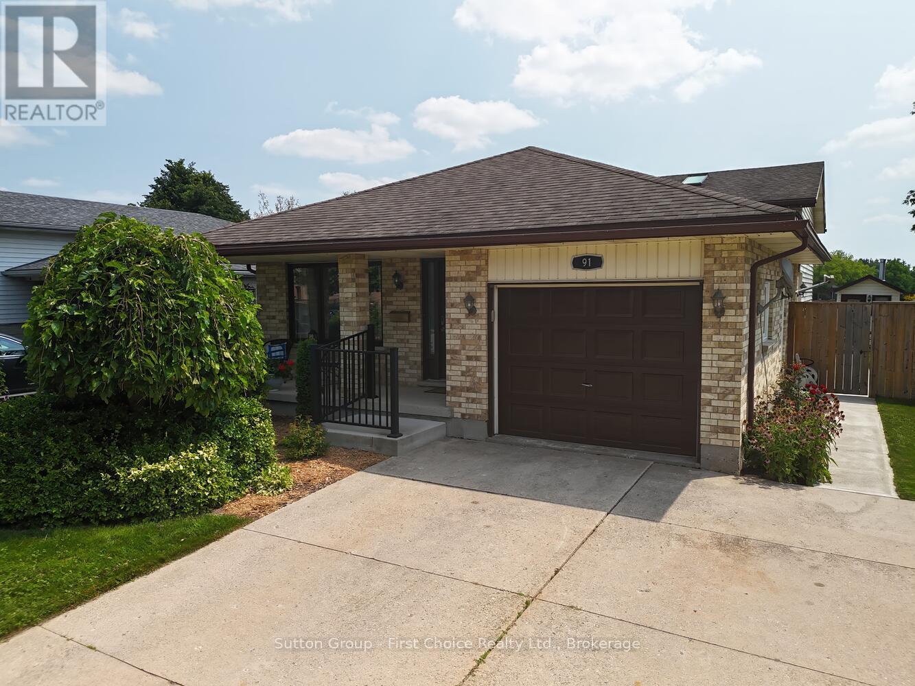 91 NORWOOD COURT, Stratford, Ontario