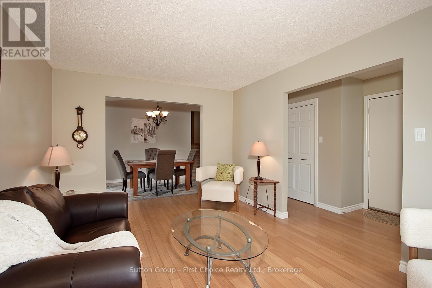 91 Norwood Court, Stratford, Ontario  N5A 7R8 - Photo 6 - X12071370