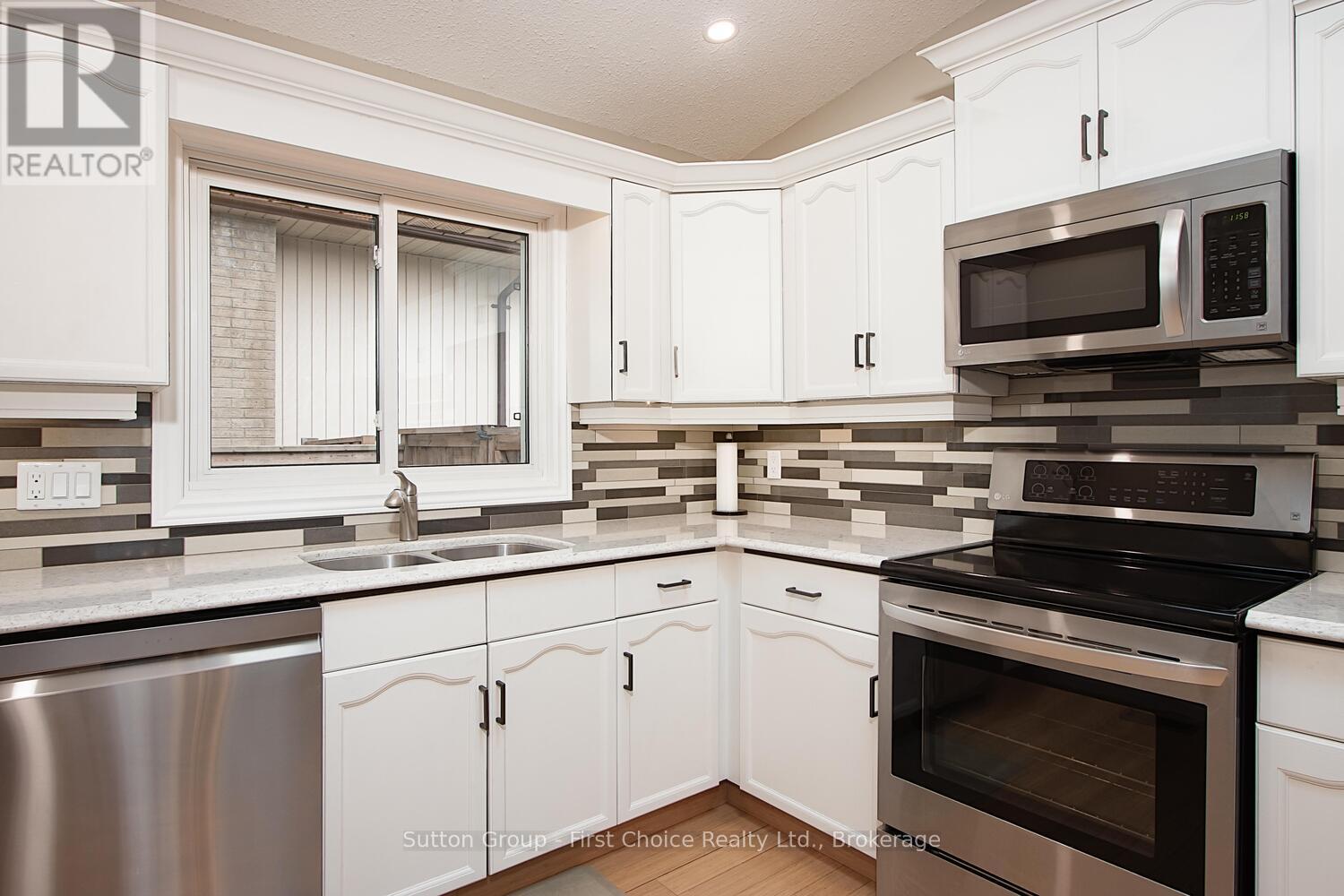91 Norwood Court, Stratford, Ontario  N5A 7R8 - Photo 9 - X12071370