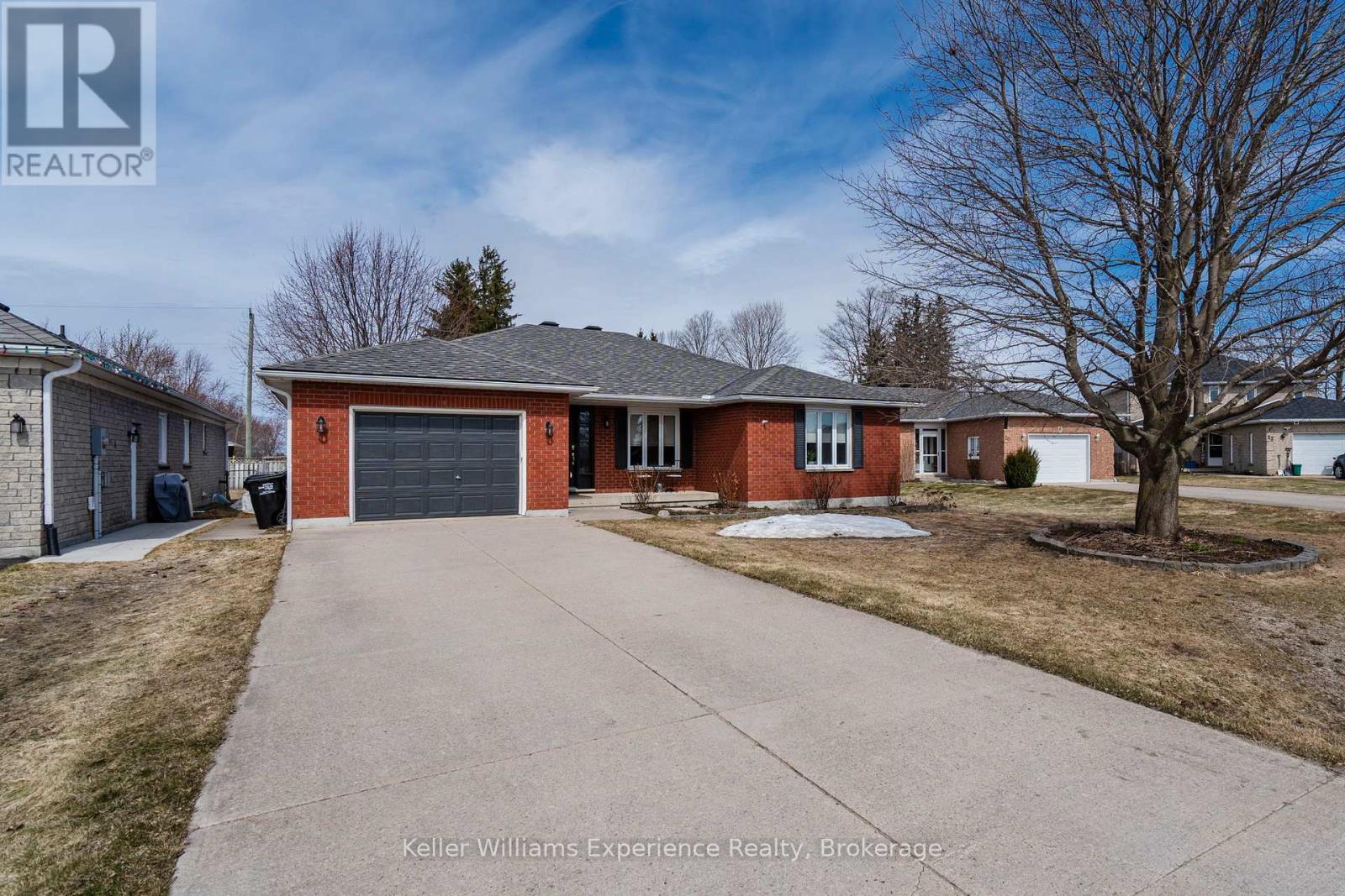 18 ARCHER CRESCENT, Springwater, Ontario
