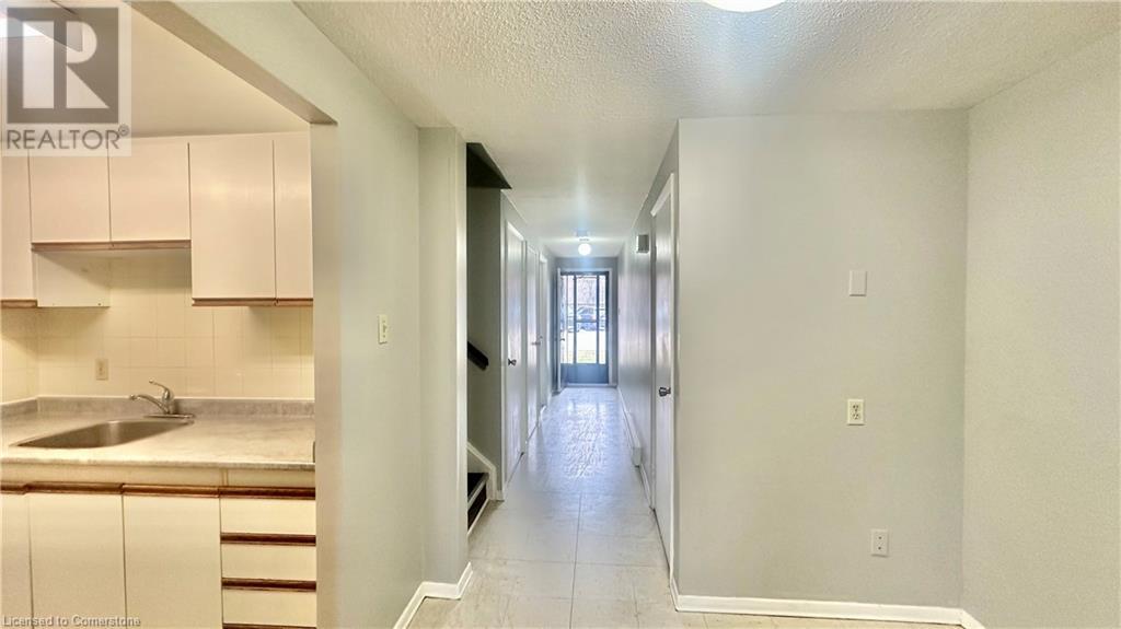 1200 Courtland Avenue E Unit# 35, Kitchener, Ontario  N2C 1K7 - Photo 12 - 40715050