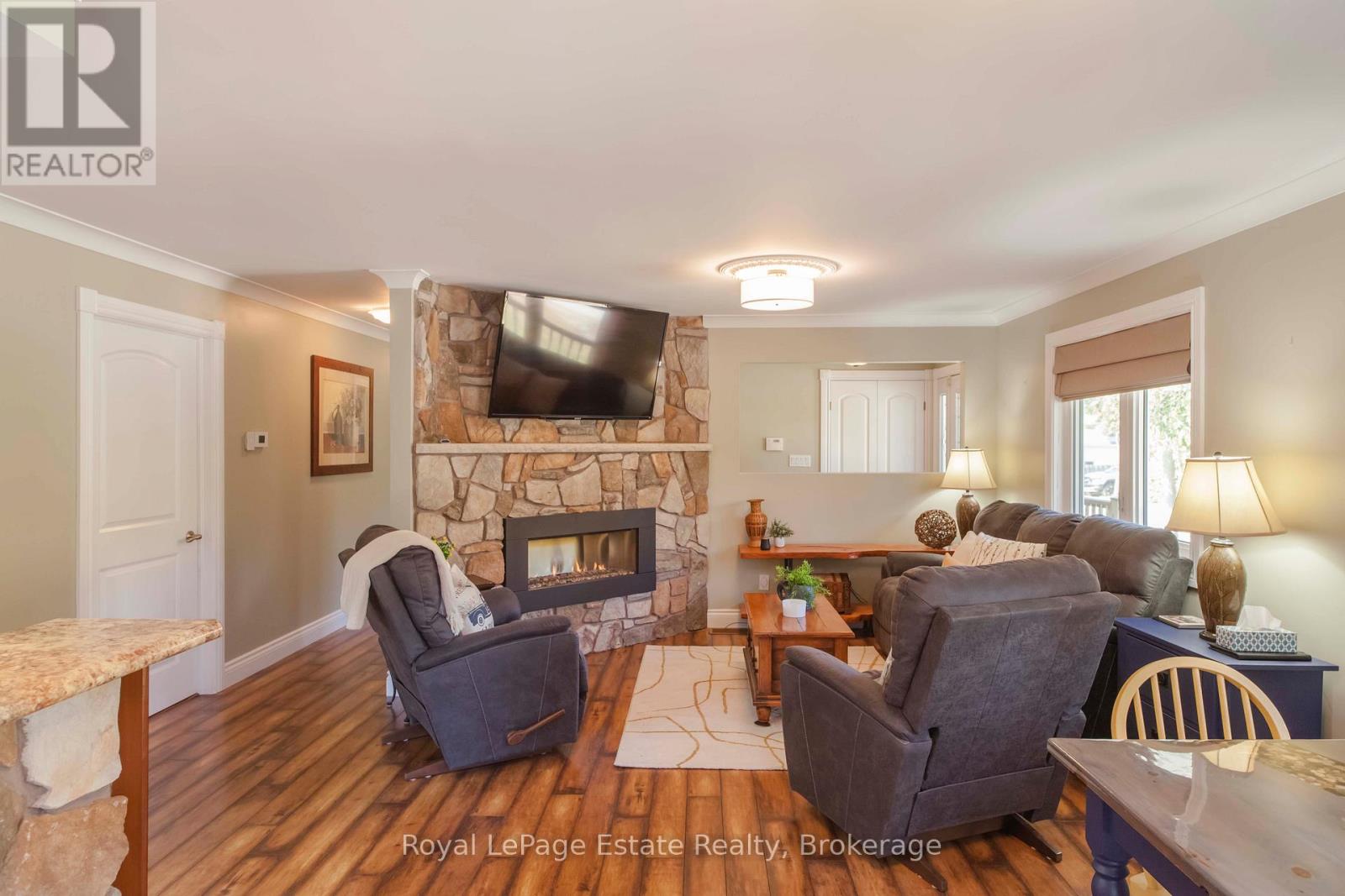204 Seventh Street N, South Bruce Peninsula, Ontario  N0H 2G0 - Photo 12 - X12072086