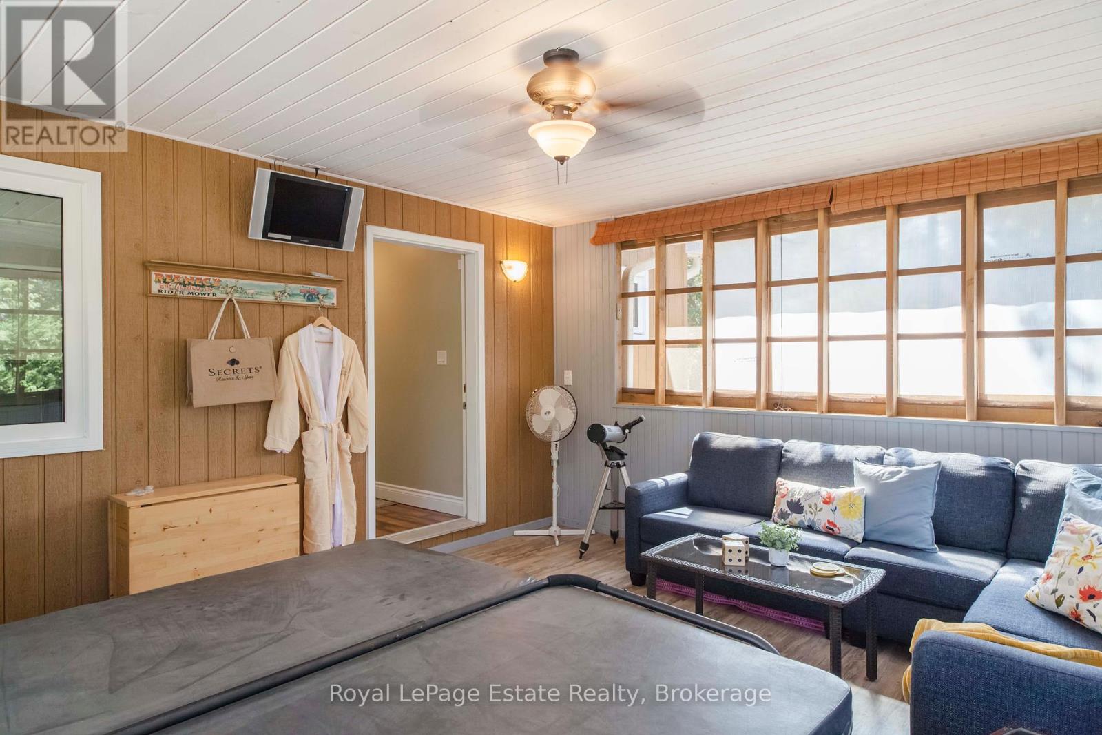 204 Seventh Street N, South Bruce Peninsula, Ontario  N0H 2G0 - Photo 24 - X12072086