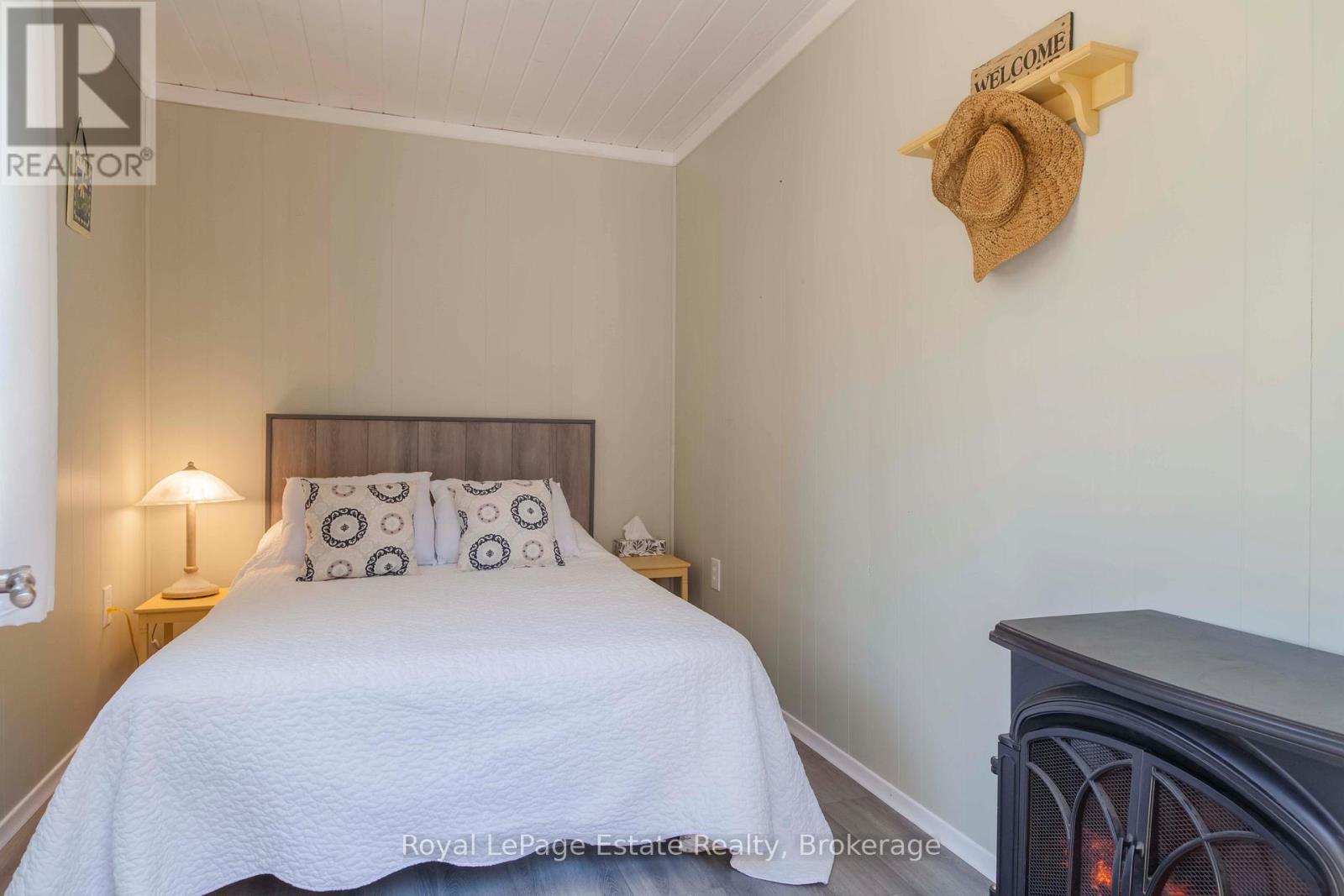 204 Seventh Street N, South Bruce Peninsula, Ontario  N0H 2G0 - Photo 40 - X12072086