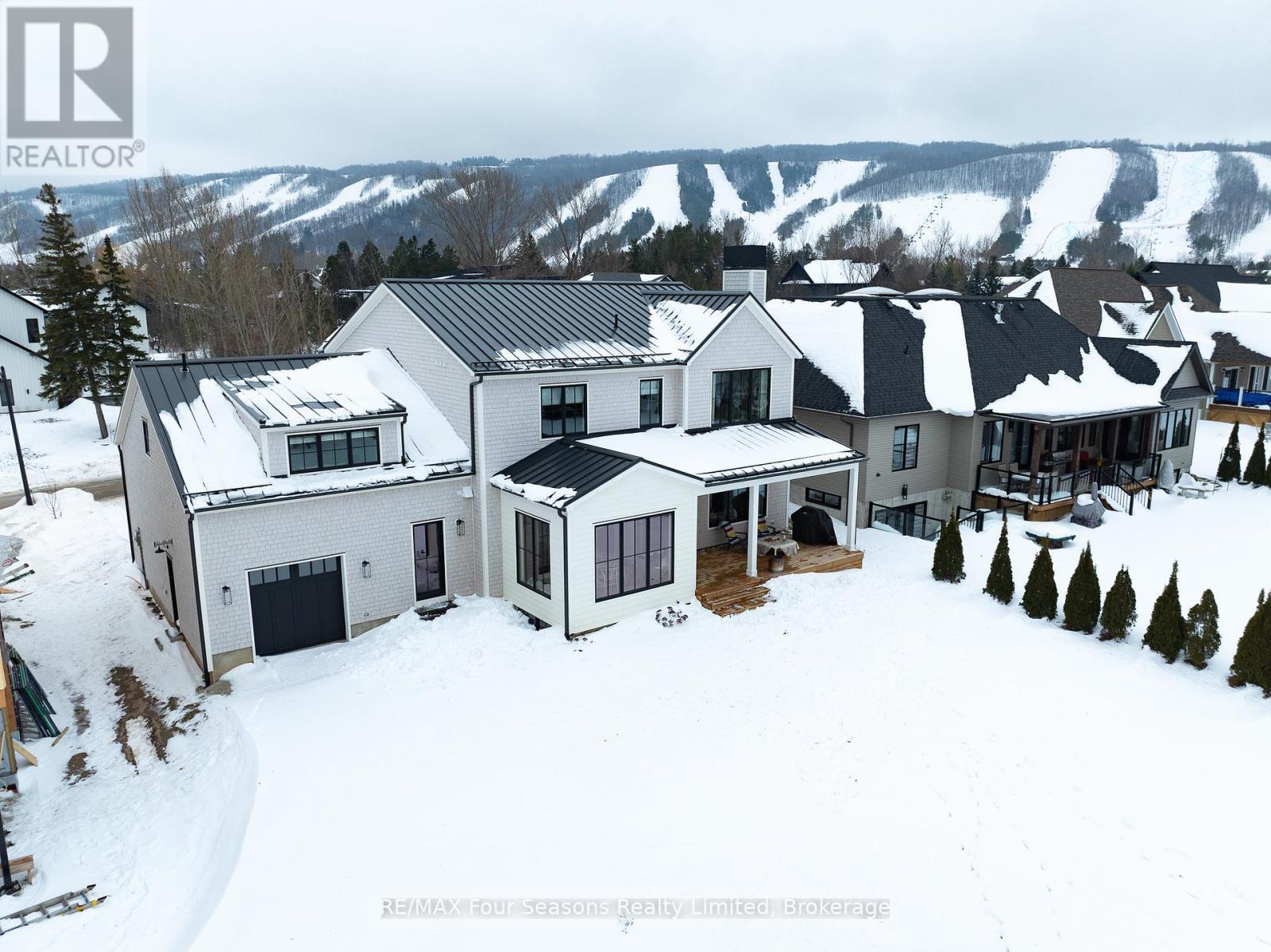111 Lendvay Alley, Blue Mountains, Ontario  L9Y 0S3 - Photo 40 - X12072496
