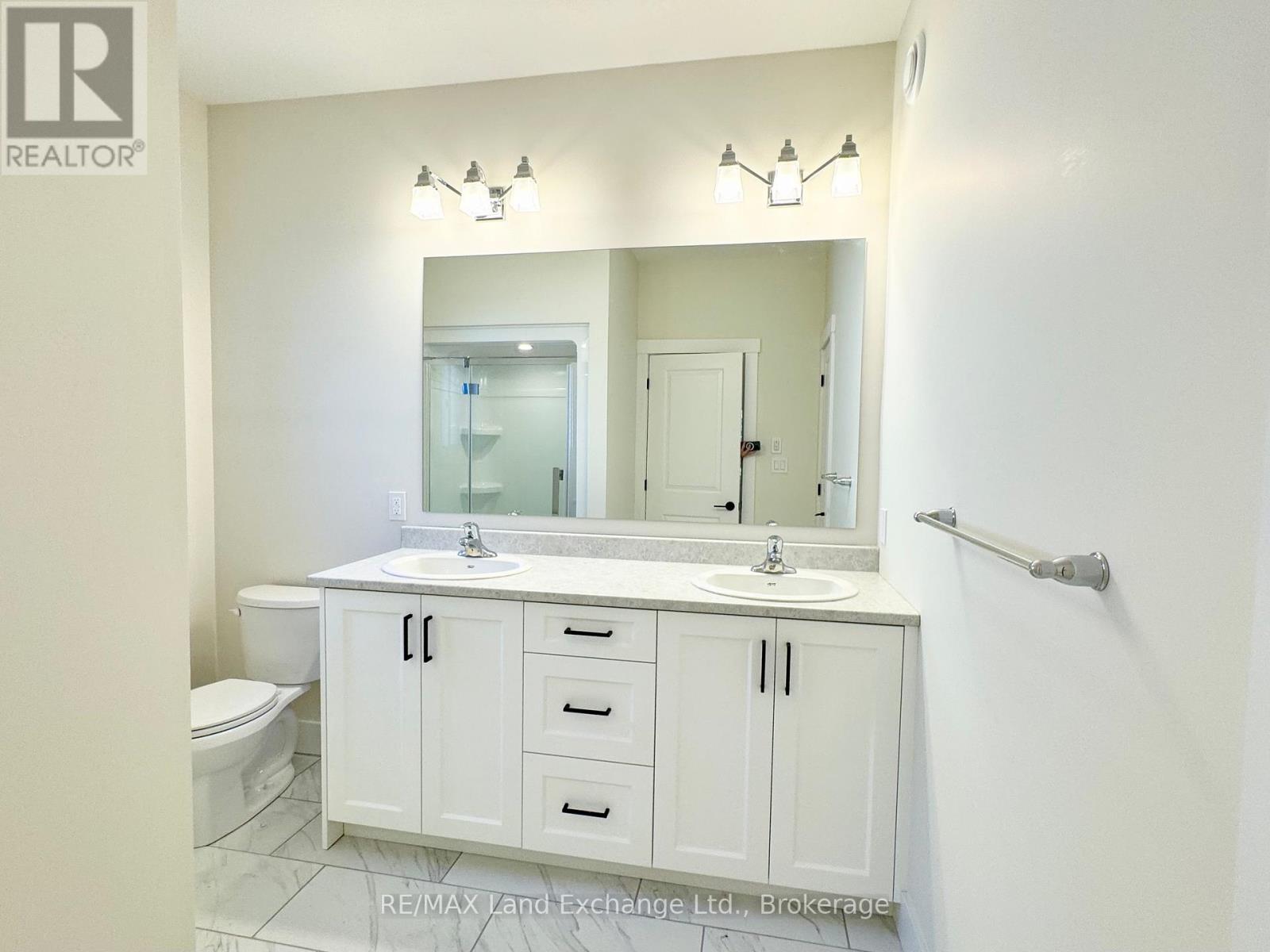 11 Nyah Court, Kincardine, Ontario  N0G 2T0 - Photo 10 - X12072658