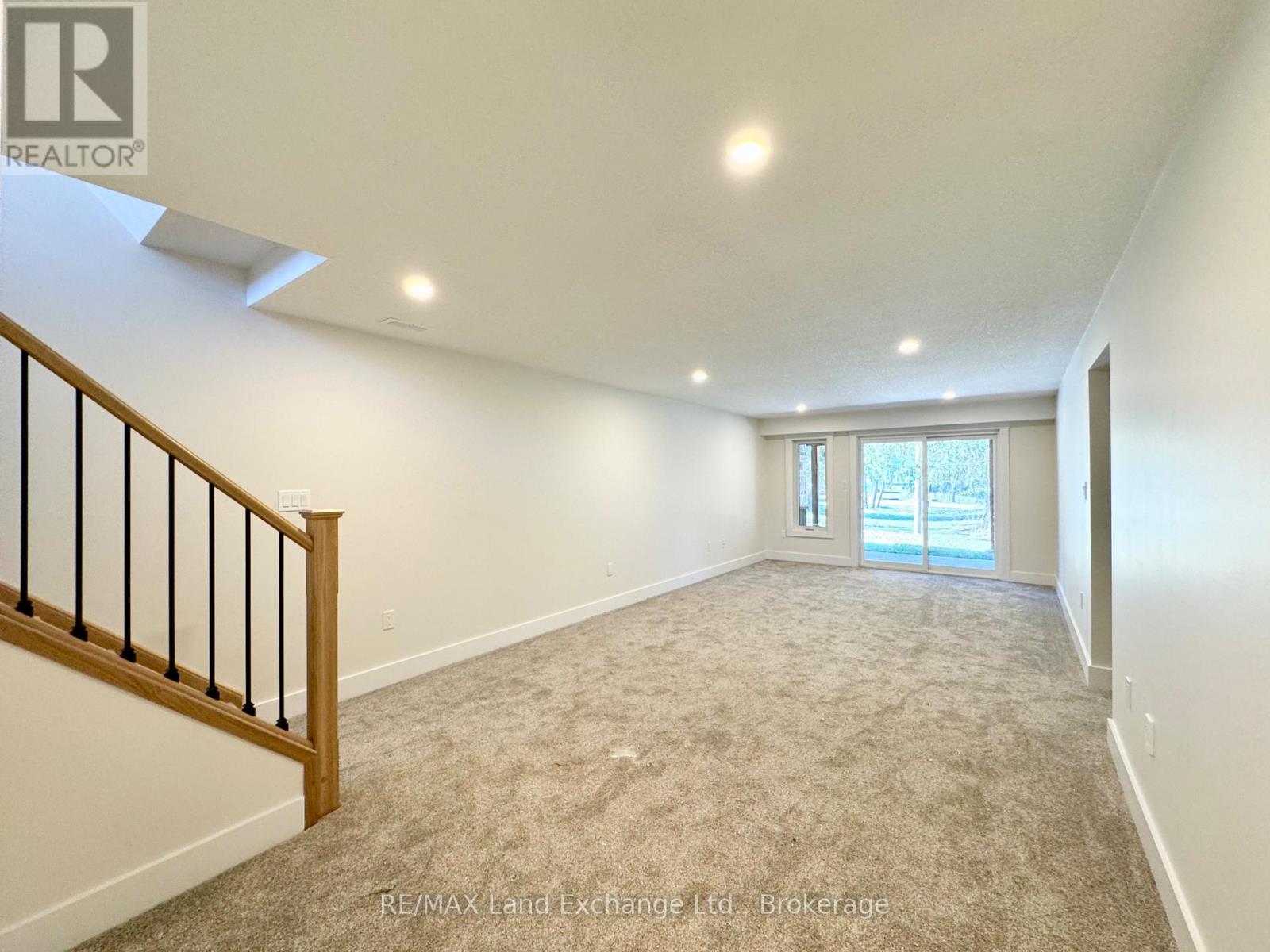 11 Nyah Court, Kincardine, Ontario  N0G 2T0 - Photo 15 - X12072658