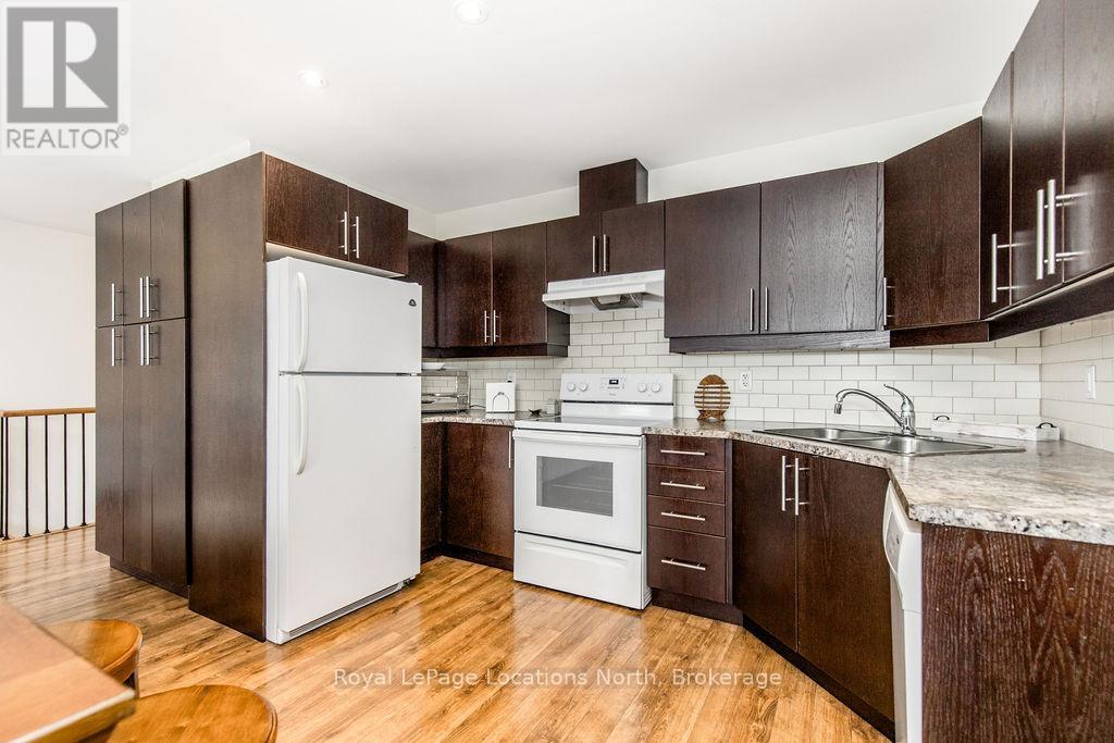3 - 64 River Road E, Wasaga Beach, Ontario  L9Z 2L1 - Photo 13 - S12073044