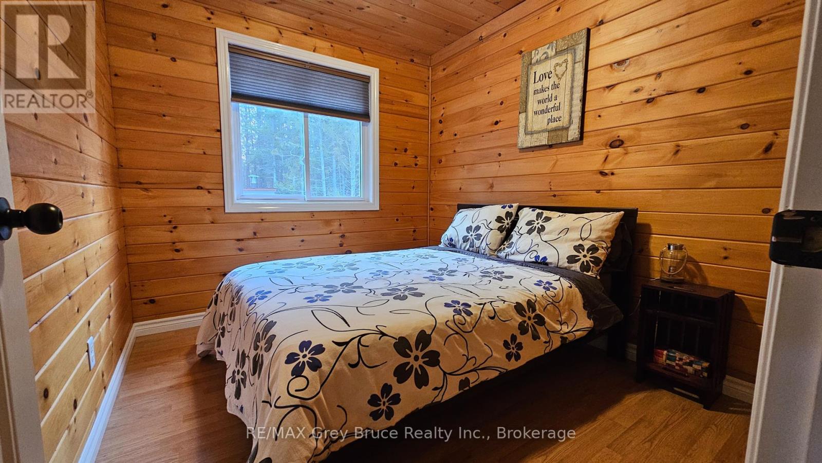 73 Larsen Cove Road N, Northern Bruce Peninsula, Ontario  N0H 1Z0 - Photo 12 - X12073061