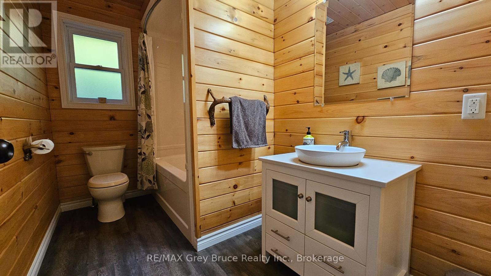 73 Larsen Cove Road N, Northern Bruce Peninsula, Ontario  N0H 1Z0 - Photo 14 - X12073061