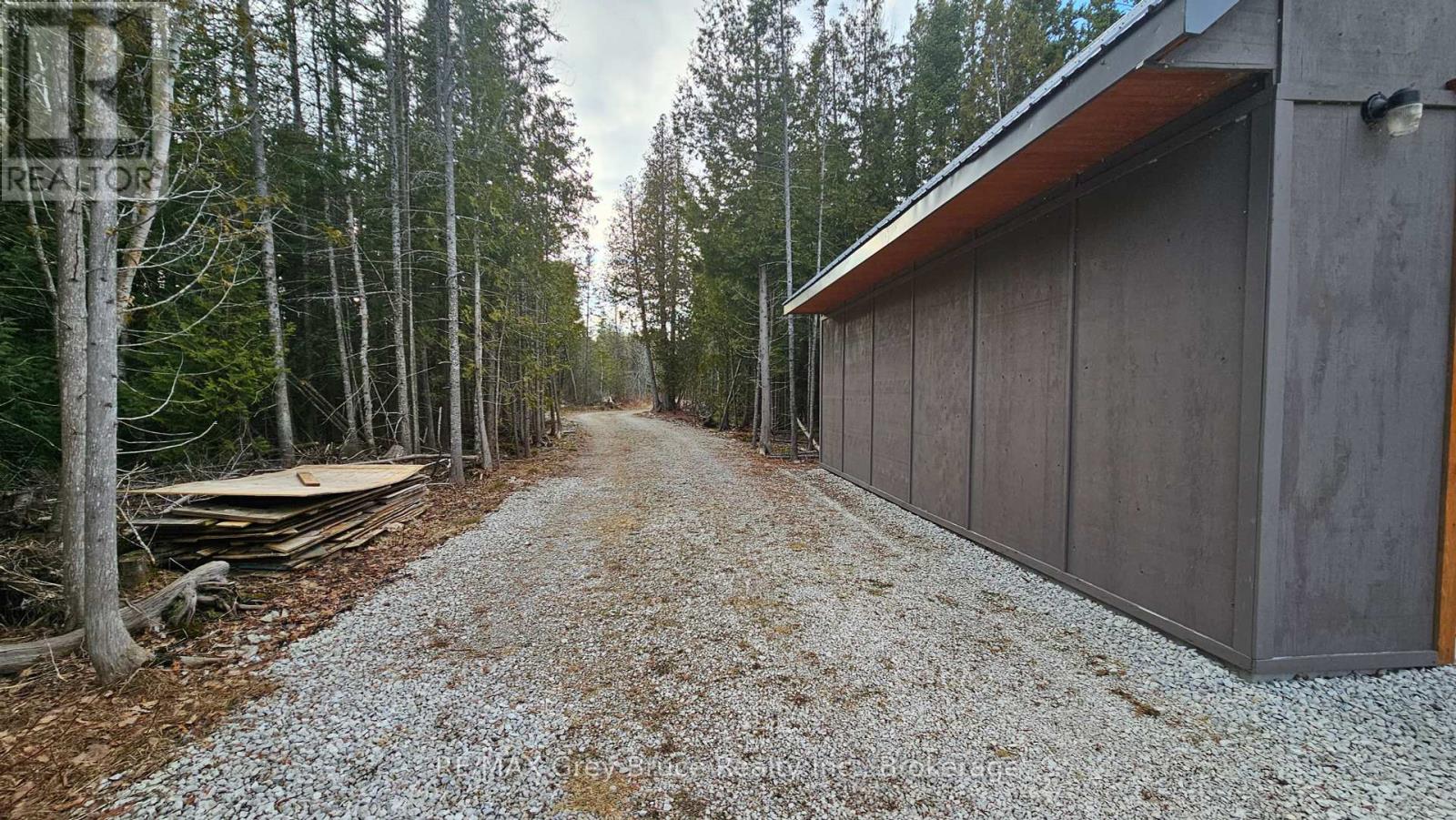 73 Larsen Cove Road N, Northern Bruce Peninsula, Ontario  N0H 1Z0 - Photo 23 - X12073061