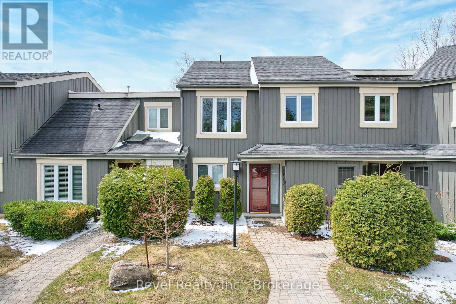 58 - 145 Fairway Crescent, Collingwood, Ontario  L9Y 5B4 - Photo 2 - S12073466