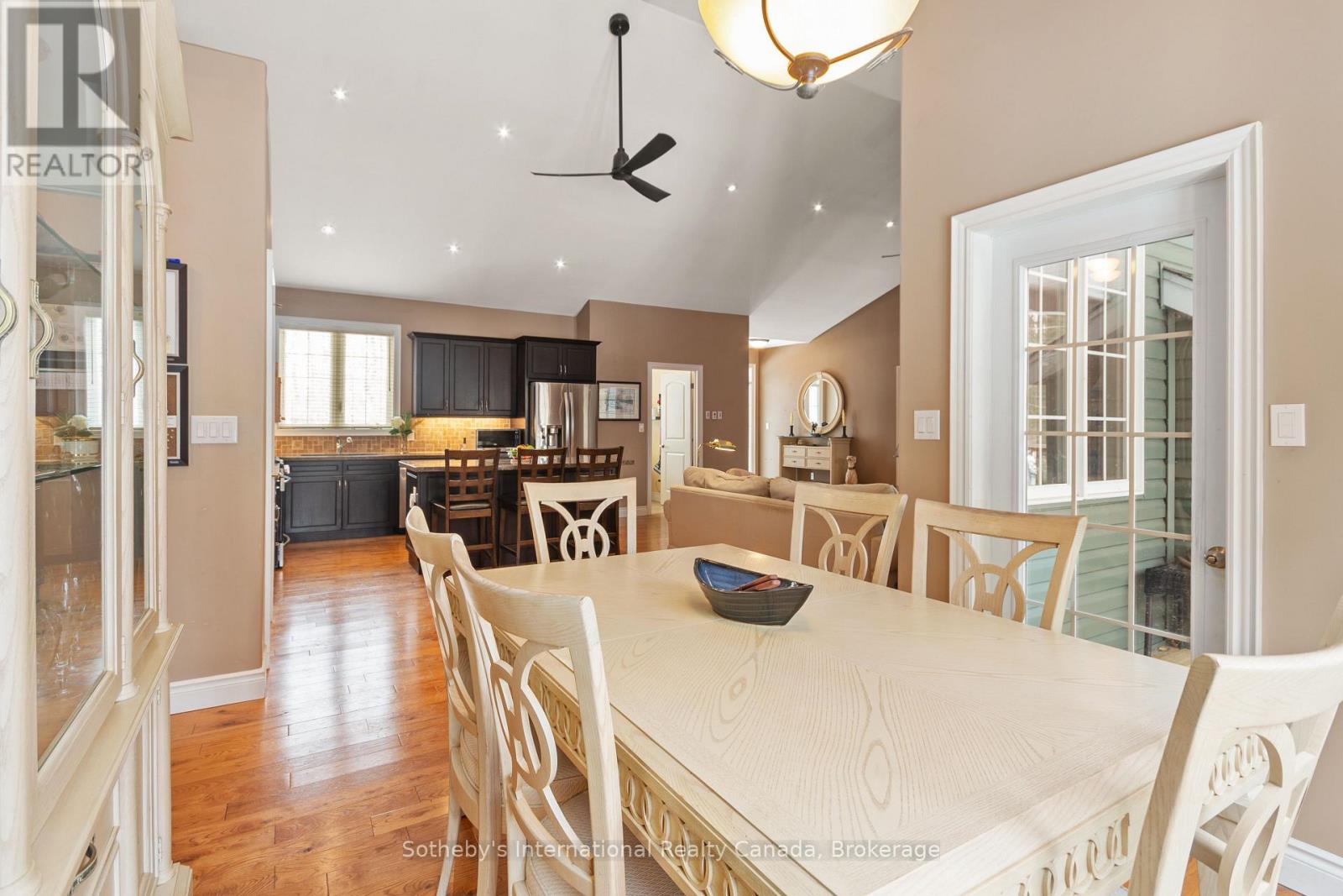 156 Moreau Parkway, Tiny, Ontario  L9M 0H3 - Photo 12 - S12073989