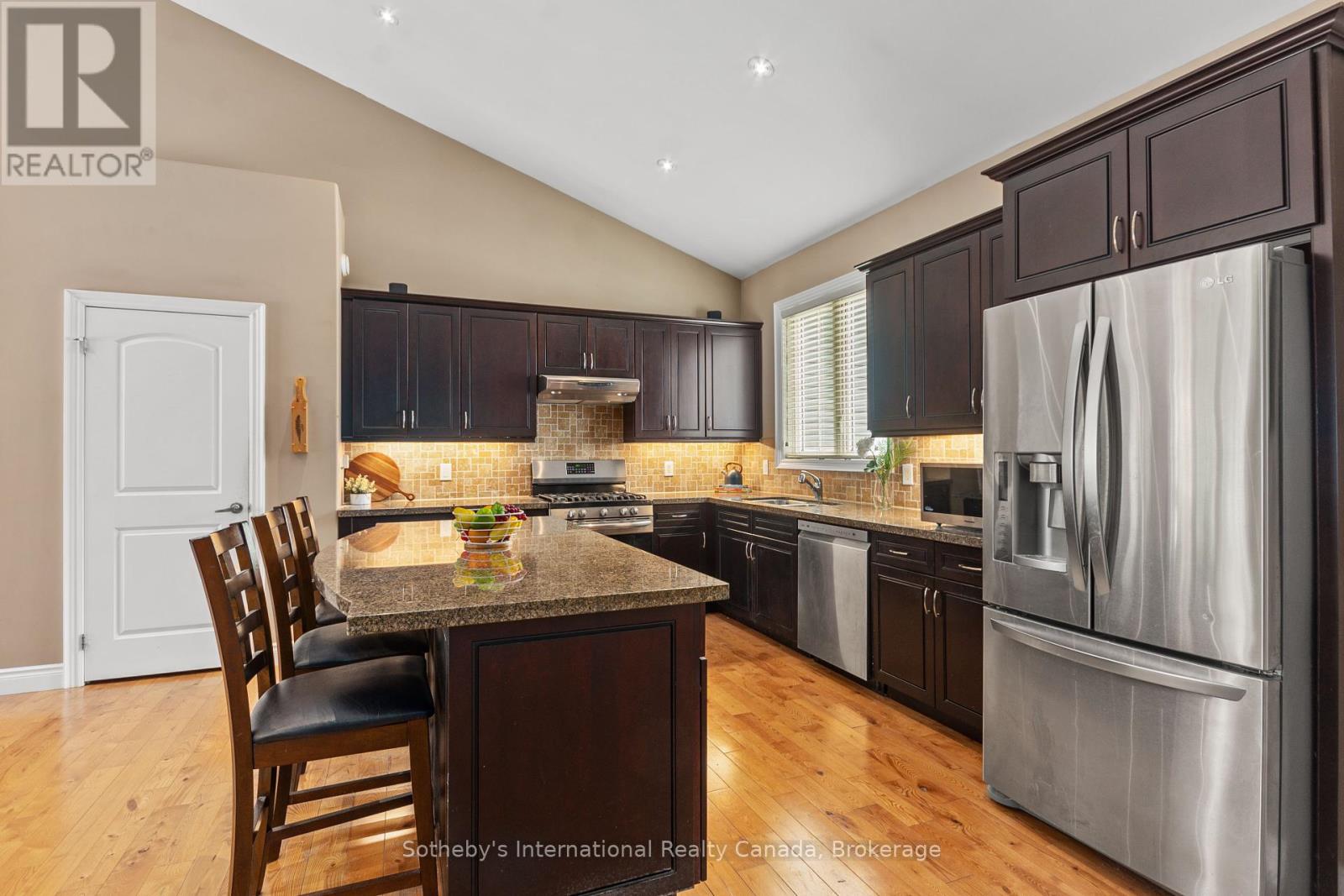 156 Moreau Parkway, Tiny, Ontario  L9M 0H3 - Photo 6 - S12073989