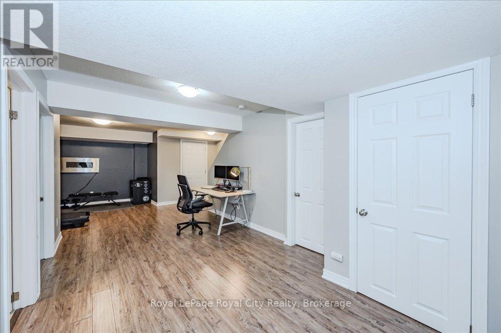28 - 714 Willow Road, Guelph, Ontario  N1K 0B7 - Photo 35 - X12074473