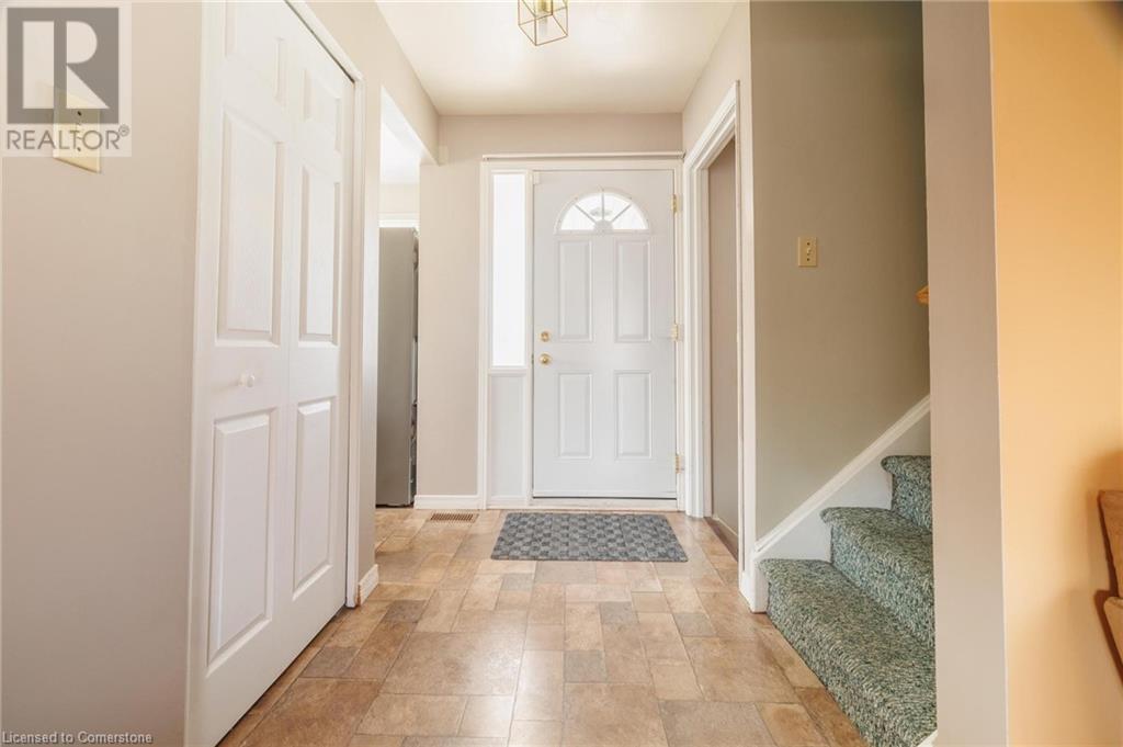220 Cedarwoods Crescent, Kitchener, Ontario  N2C 2J8 - Photo 9 - 40715588