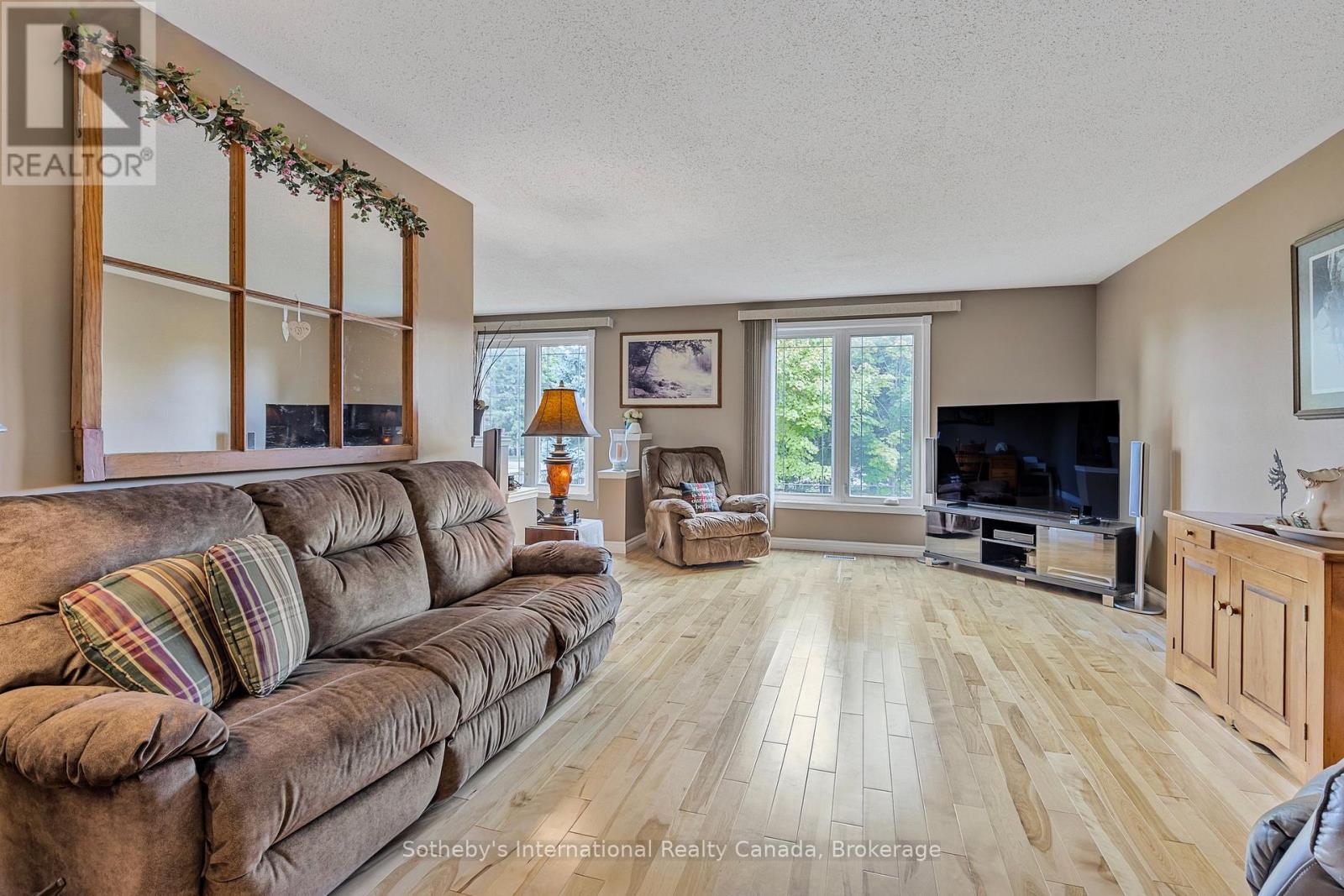 7558 County Road 91, Clearview, Ontario  L0M 1S0 - Photo 10 - S12074770