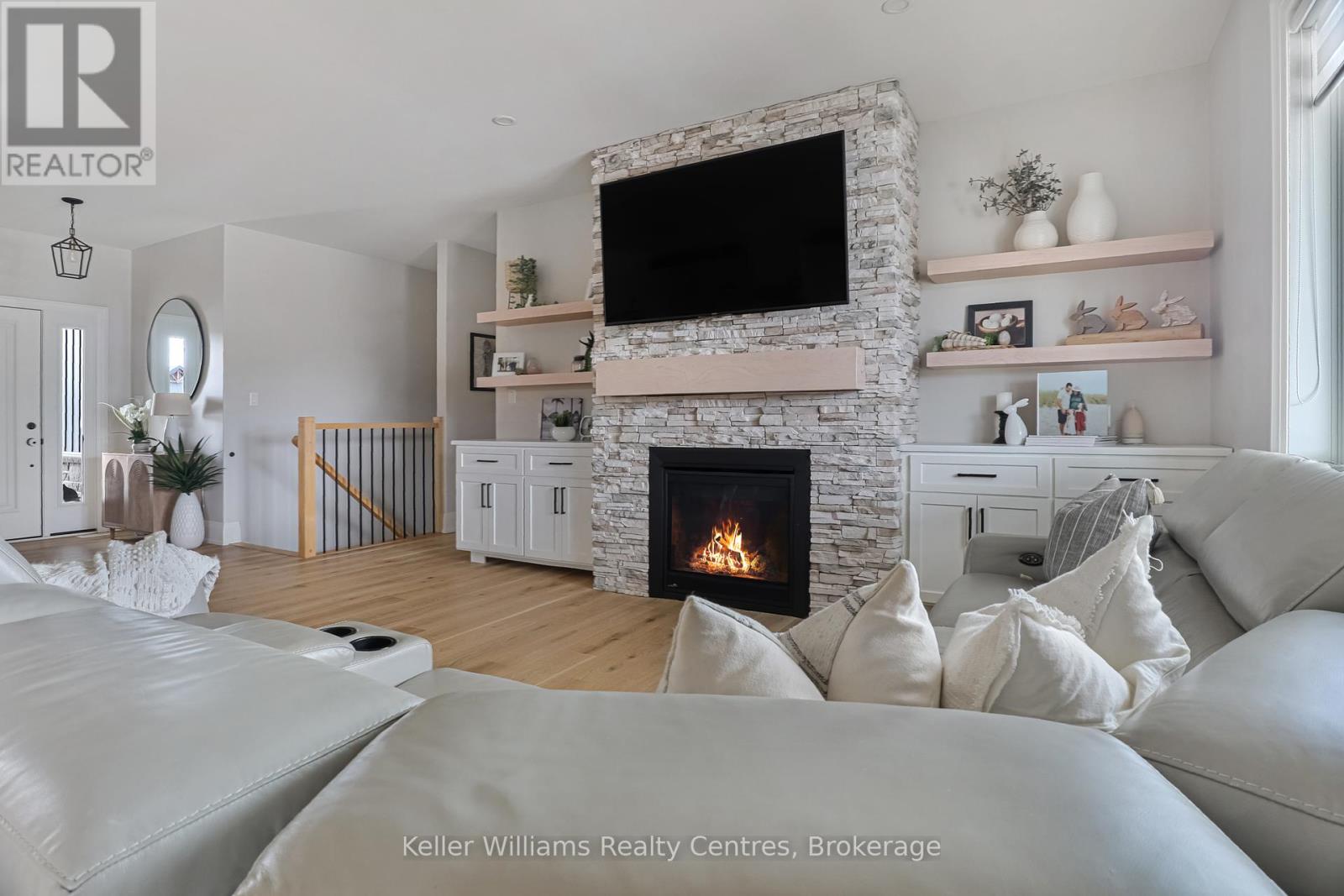56 Chestnut Hill Crescent, Arran-Elderslie, Ontario  N0H 2N0 - Photo 4 - X12074738