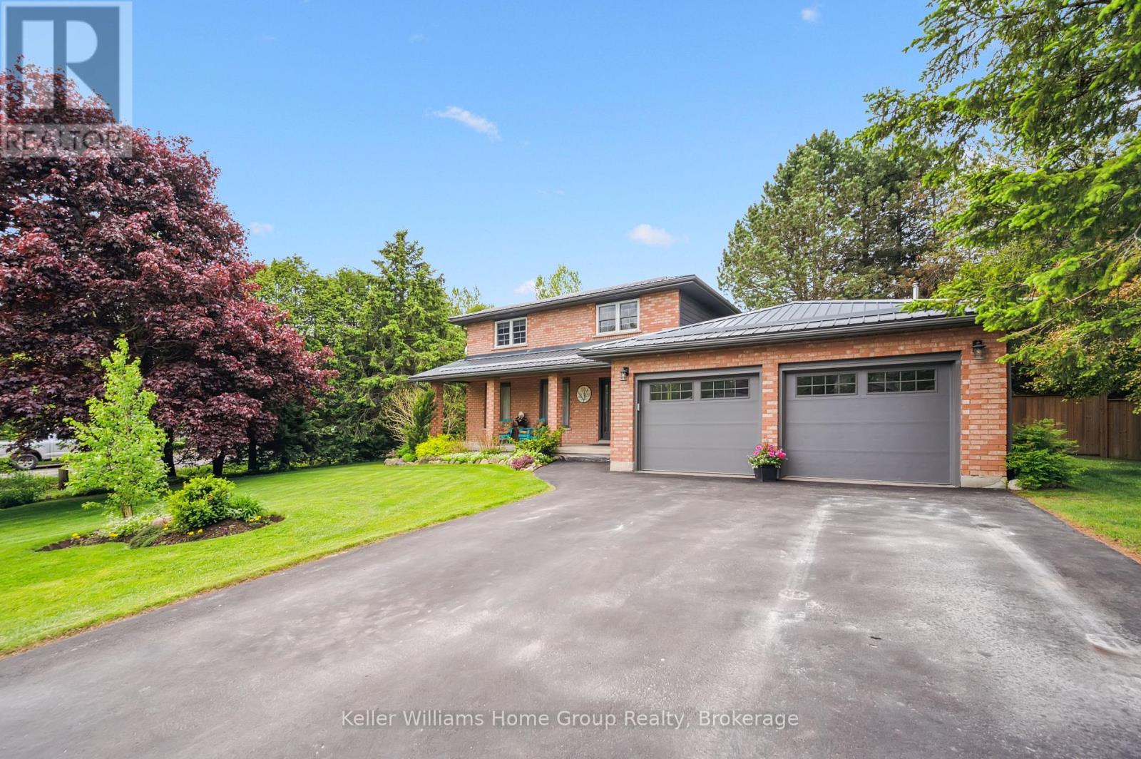 4 Sargent Boulevard, Centre Wellington, Ontario  N0B 1J0 - Photo 2 - X12074796