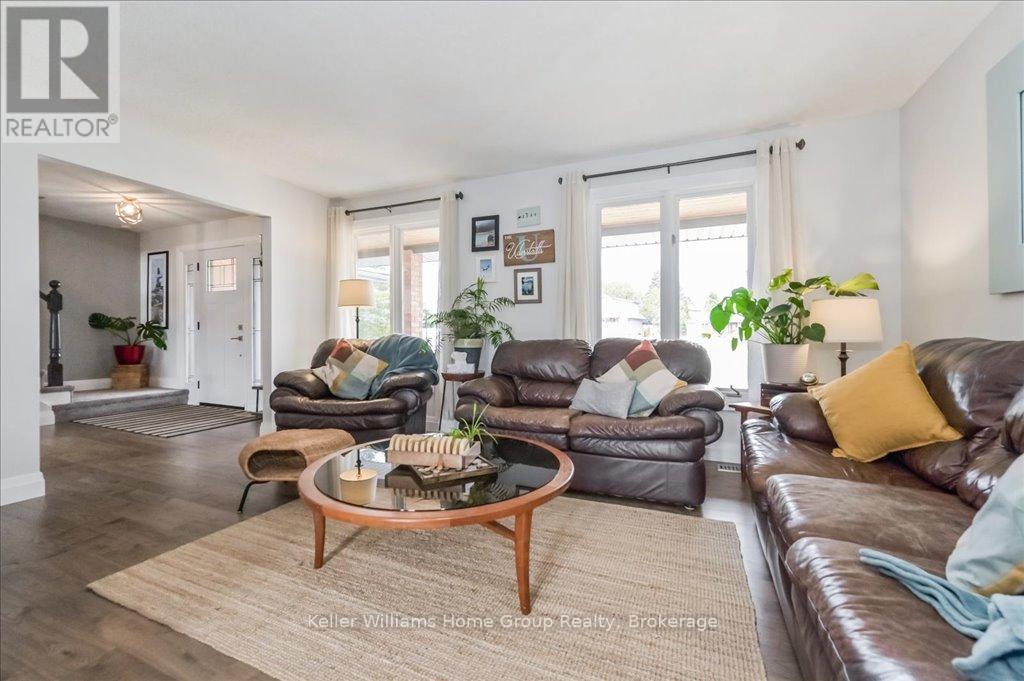 4 Sargent Boulevard, Centre Wellington, Ontario  N0B 1J0 - Photo 8 - X12074796