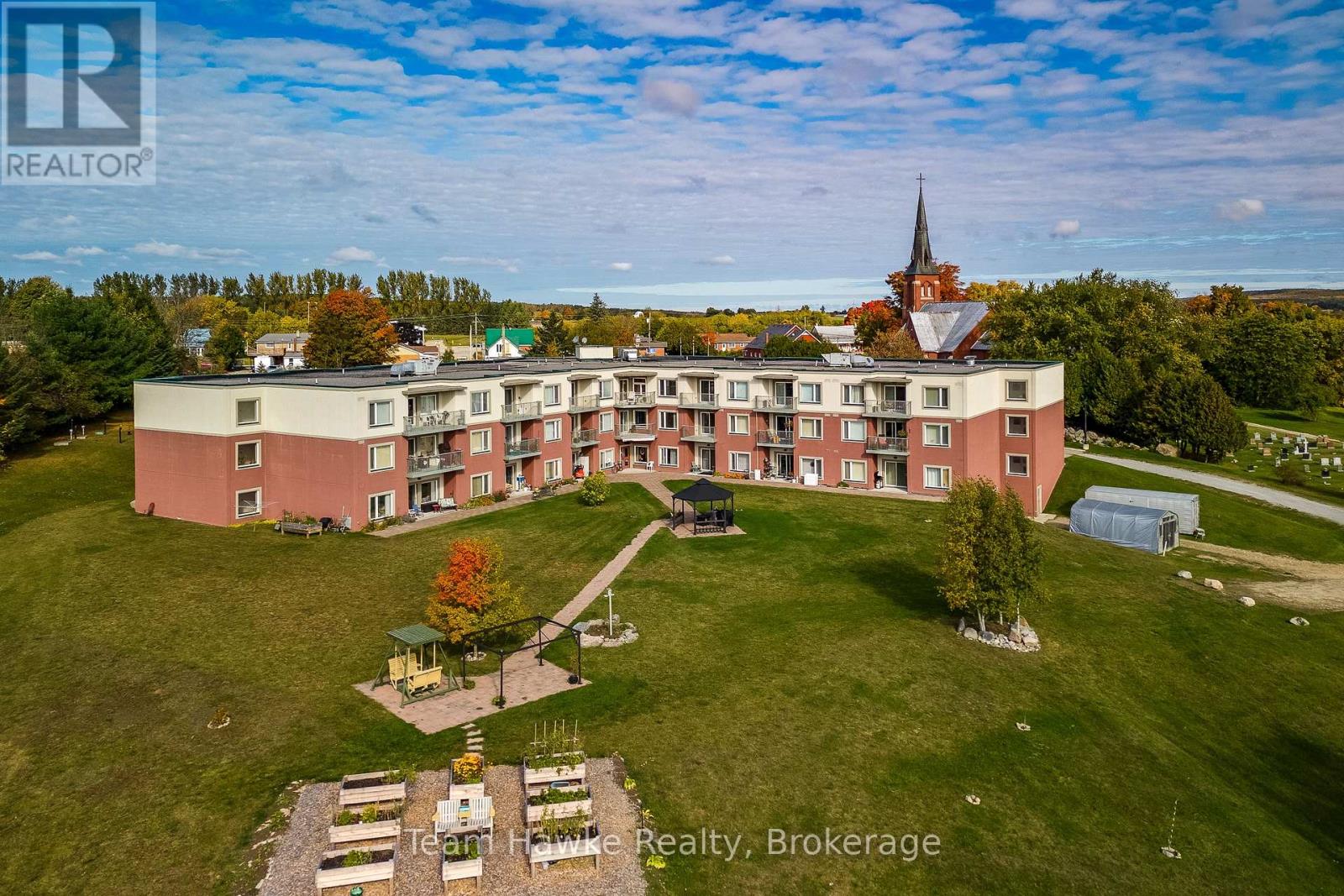 108 - 333 RUE LAFONTAINE ROAD, Tiny, Ontario
