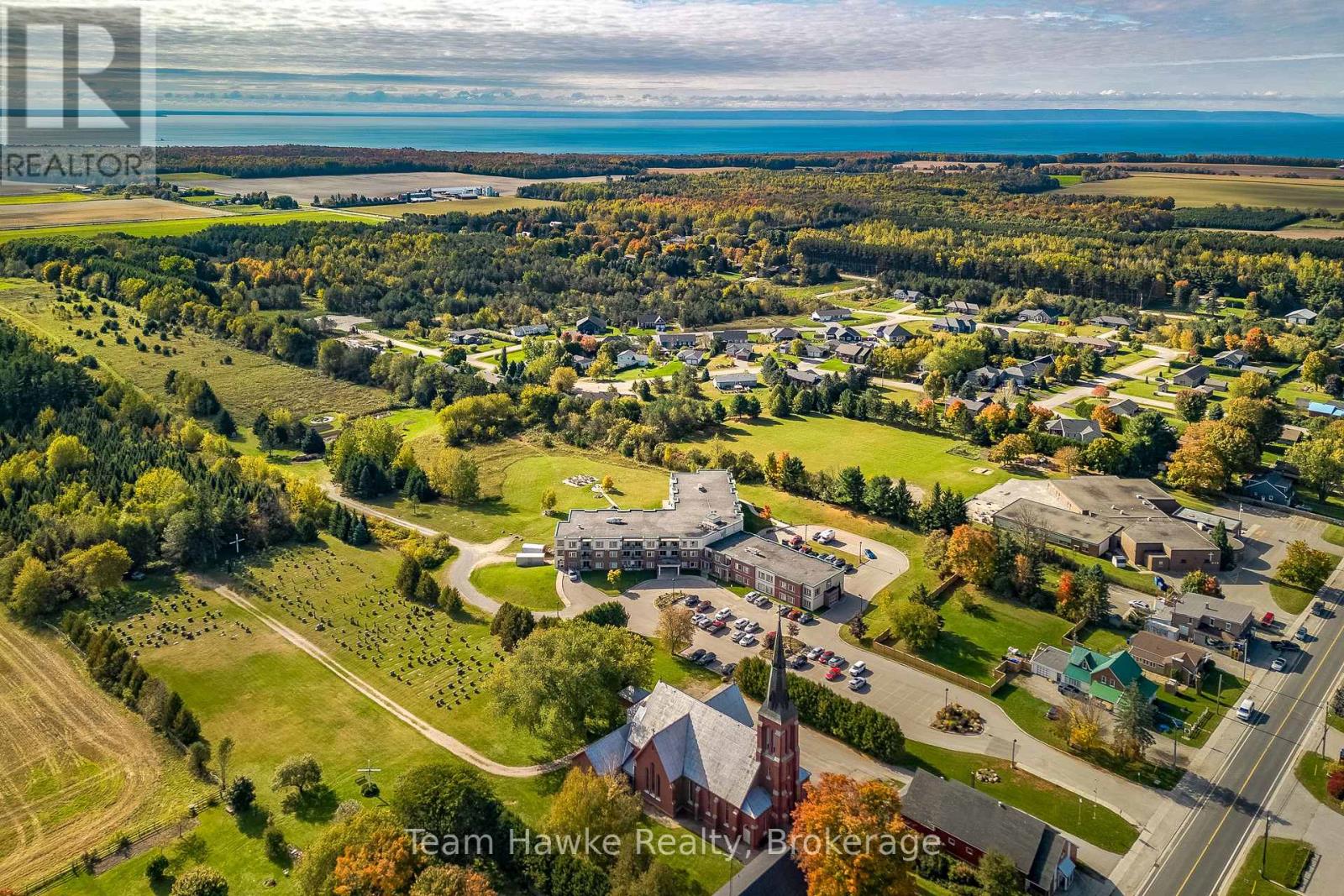 108 - 333 Rue Lafontaine Road, Tiny, Ontario  L9M 0H1 - Photo 32 - S12075264