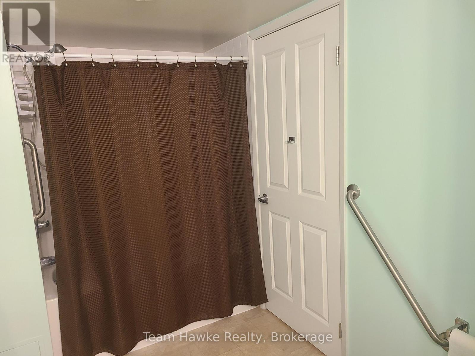 108 - 333 Rue Lafontaine Road, Tiny, Ontario  L9M 0H1 - Photo 8 - S12075264