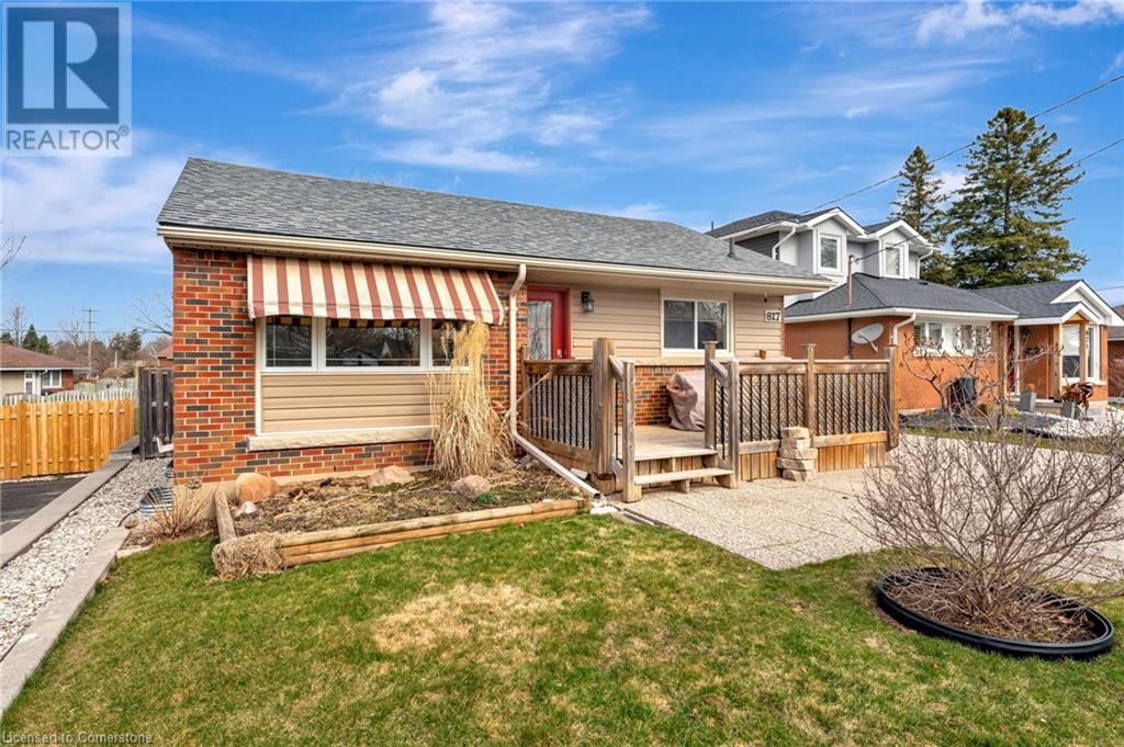 817 Kensington Street, Woodstock, Ontario  N4S 5L7 - Photo 2 - 40715409