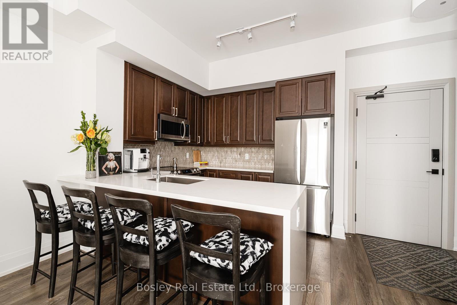 310 - 1 Hume Street S, Collingwood, Ontario  L9Y 0X3 - Photo 1 - S12075459