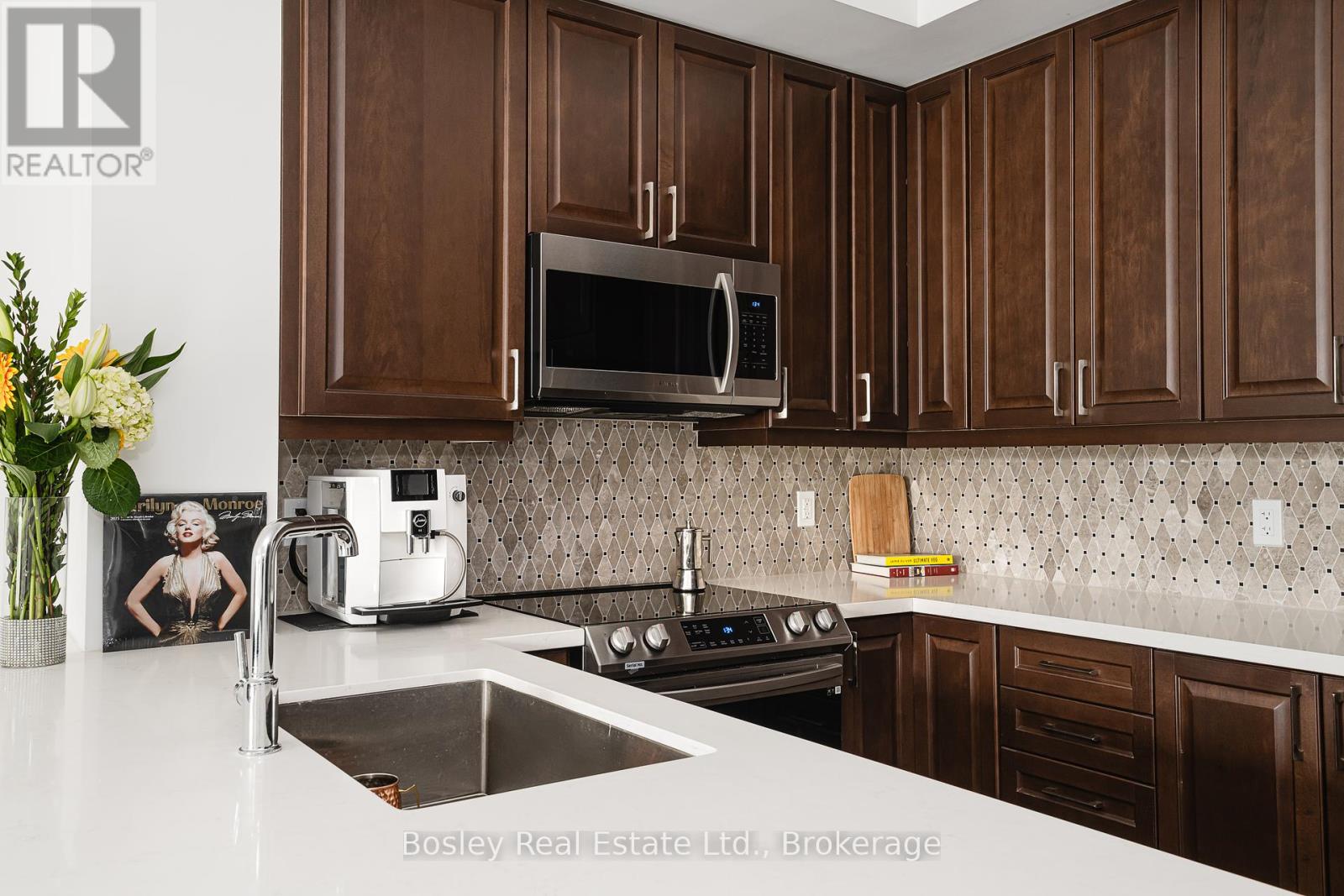 310 - 1 Hume Street S, Collingwood, Ontario  L9Y 0X3 - Photo 4 - S12075459