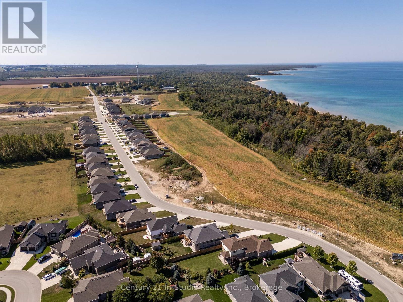 439 Ridge Street, Saugeen Shores, Ontario  N0H 2C1 - Photo 5 - X12075667