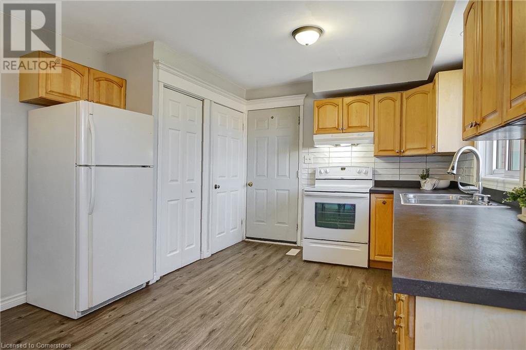 347 Cyrus Street, Cambridge, Ontario  N3H 1H2 - Photo 13 - 40715760