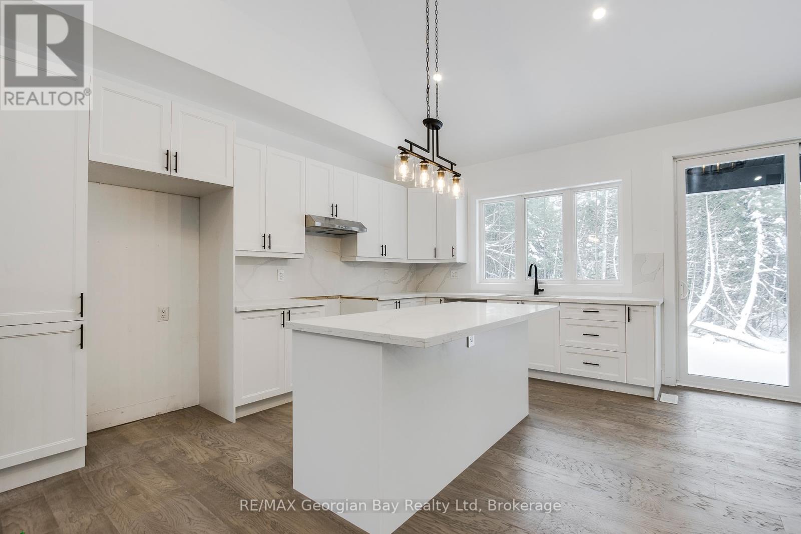 2244 Champlain Road, Tiny, Ontario  L9M 1R2 - Photo 15 - S12076609