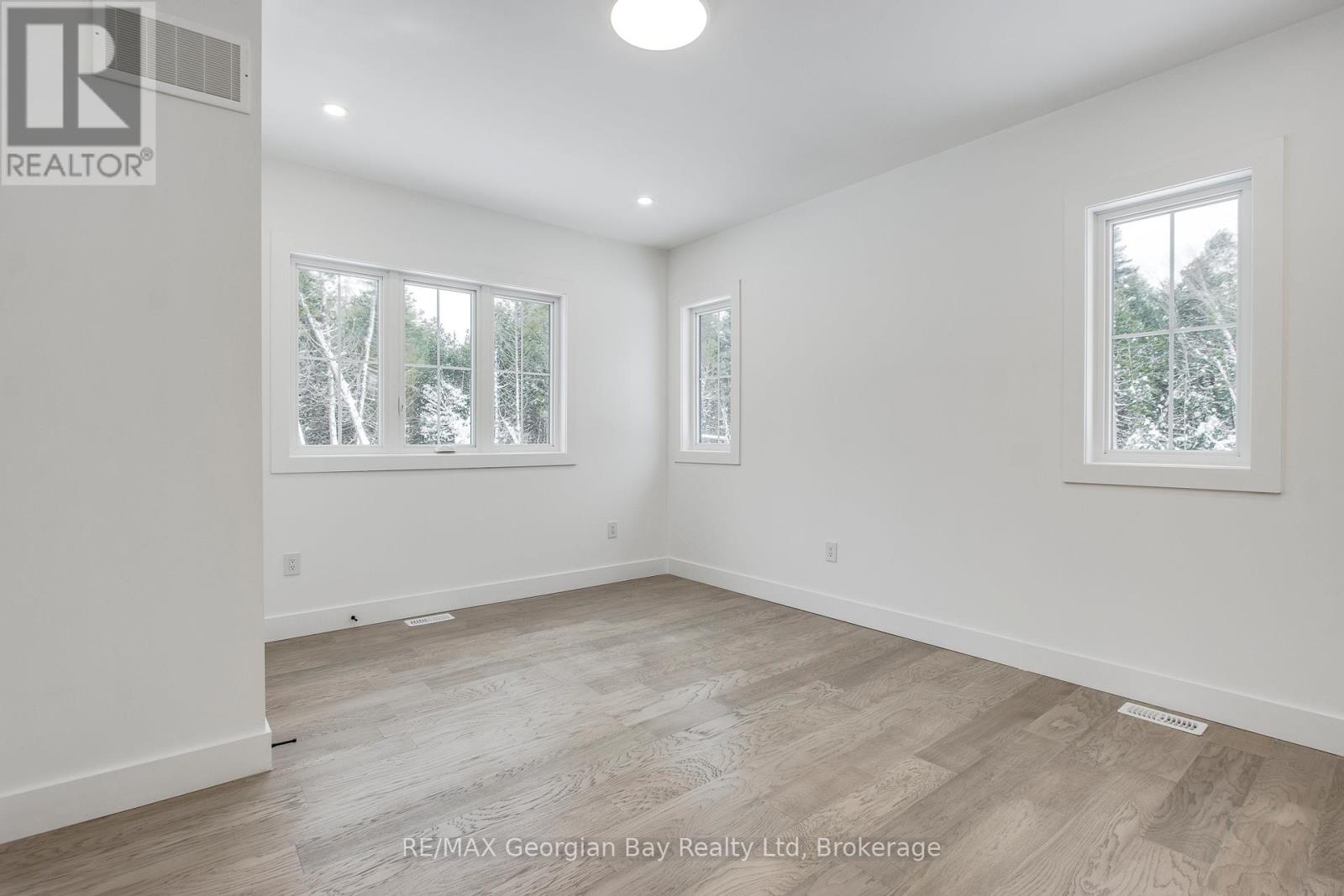 2244 Champlain Road, Tiny, Ontario  L9M 1R2 - Photo 22 - S12076609