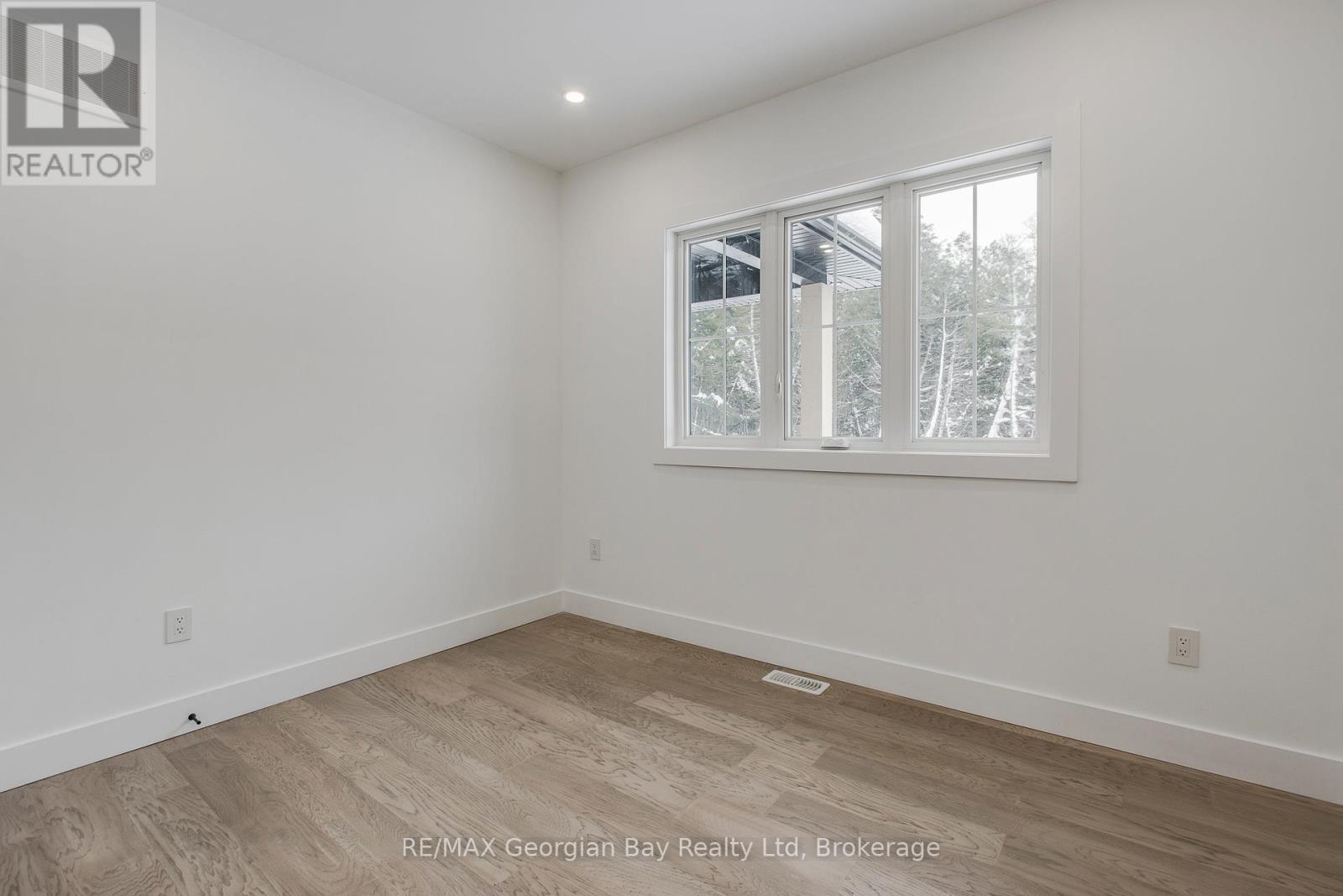 2244 Champlain Road, Tiny, Ontario  L9M 1R2 - Photo 27 - S12076609