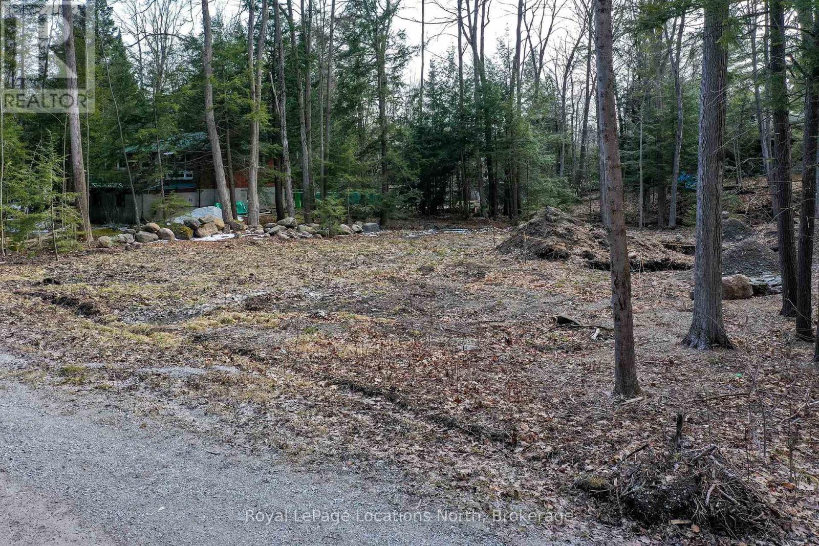 68 Beauremi Road, Tiny, Ontario  L0L 2J0 - Photo 12 - S12076624
