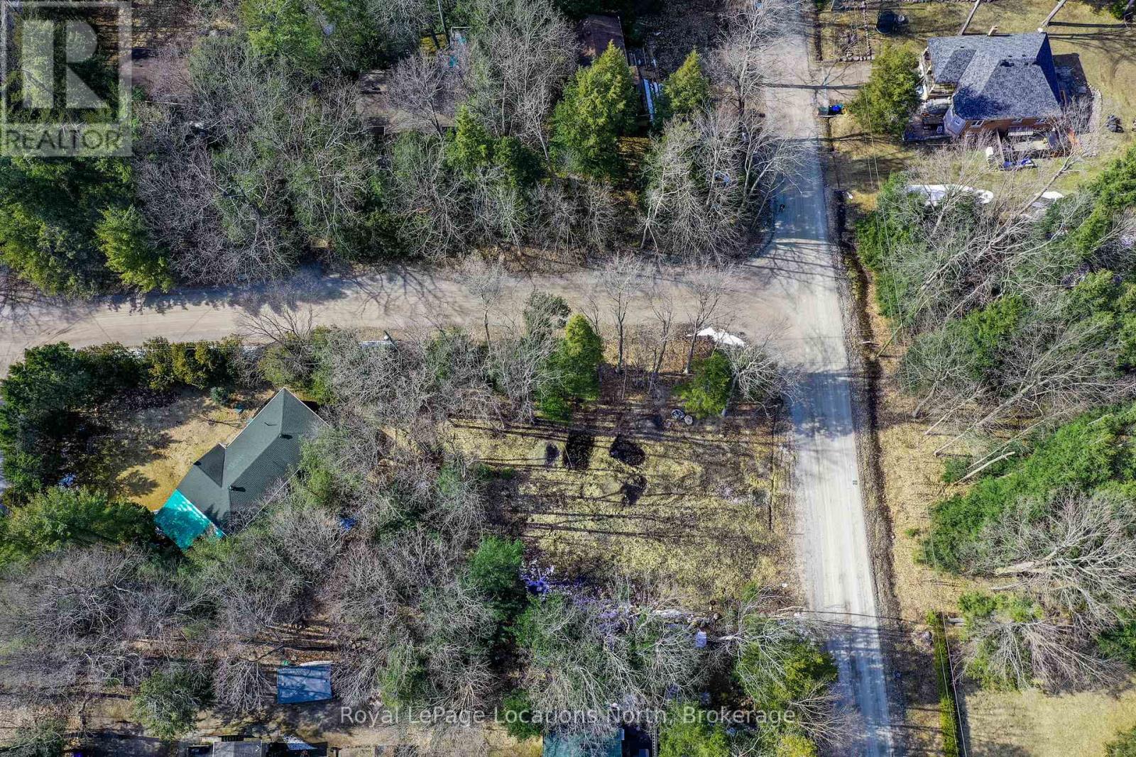 68 Beauremi Road, Tiny, Ontario  L0L 2J0 - Photo 5 - S12076624