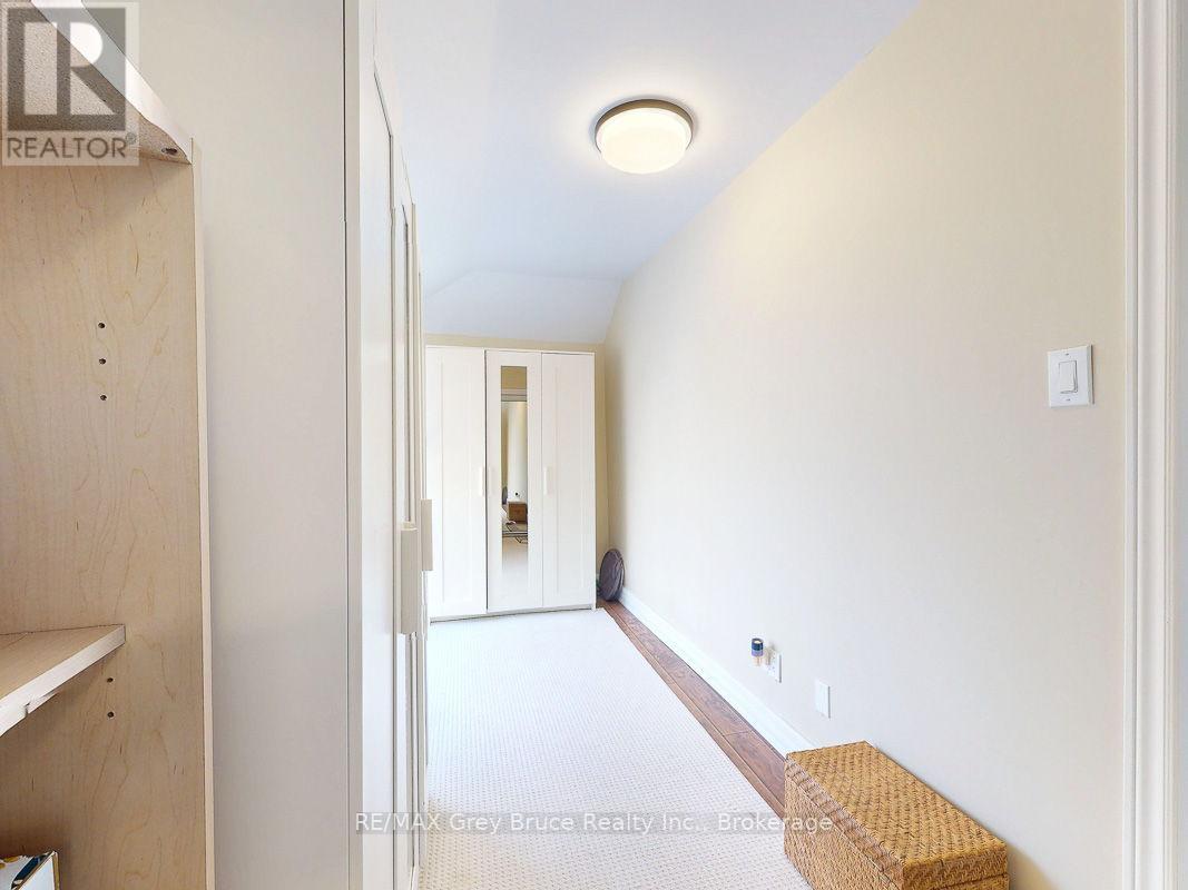 523 Tyson Street, South Bruce Peninsula, Ontario  N0H 2T0 - Photo 25 - X12076669