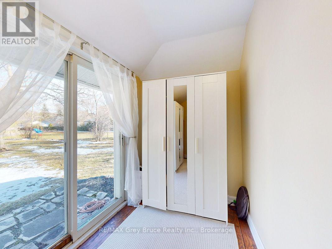 523 Tyson Street, South Bruce Peninsula, Ontario  N0H 2T0 - Photo 26 - X12076669