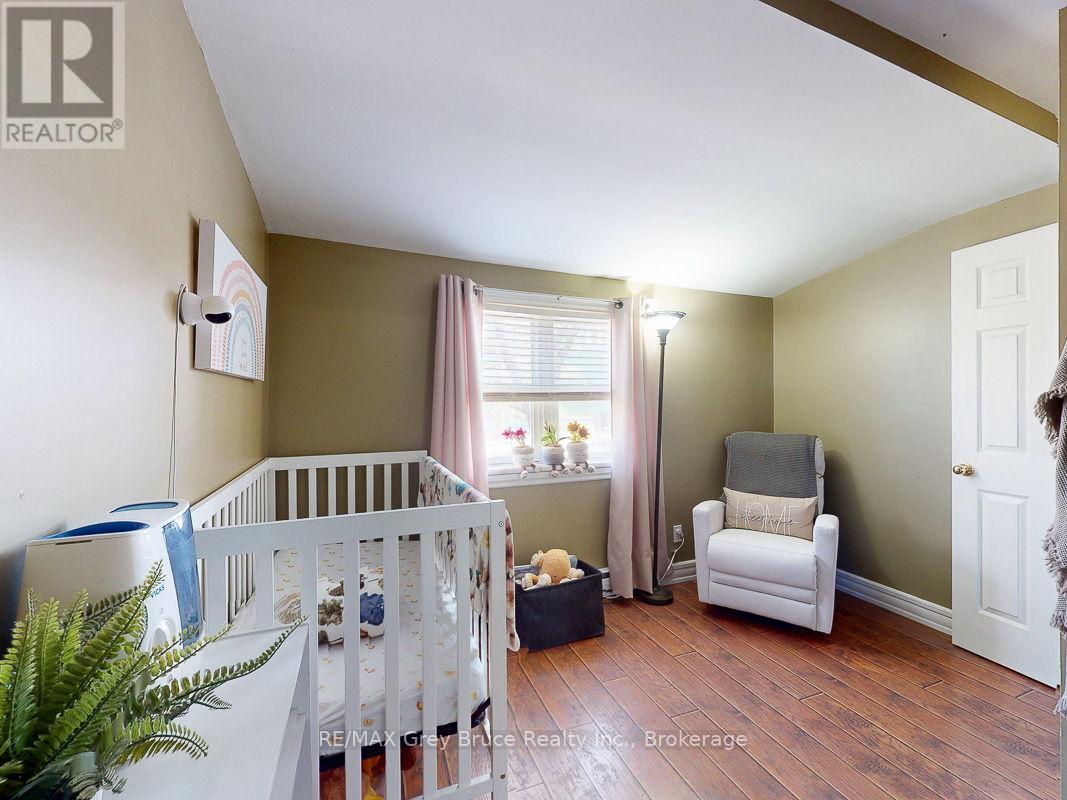 523 Tyson Street, South Bruce Peninsula, Ontario  N0H 2T0 - Photo 30 - X12076669