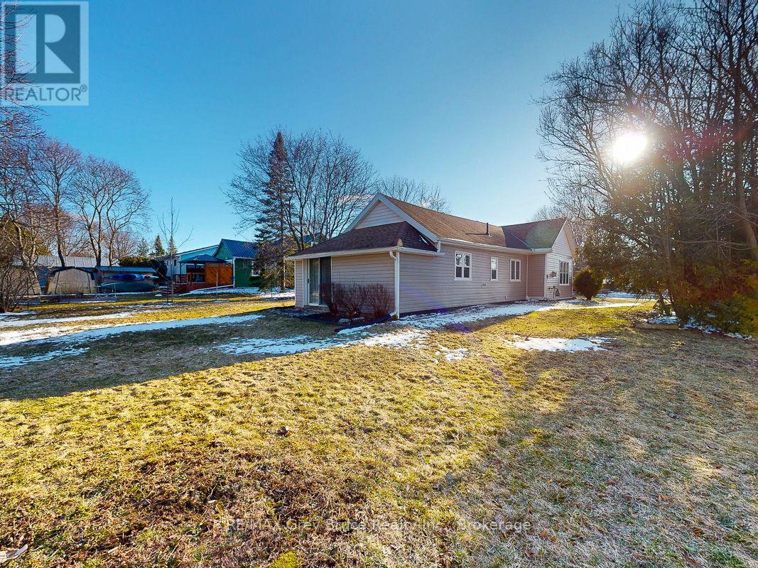 523 Tyson Street, South Bruce Peninsula, Ontario  N0H 2T0 - Photo 37 - X12076669