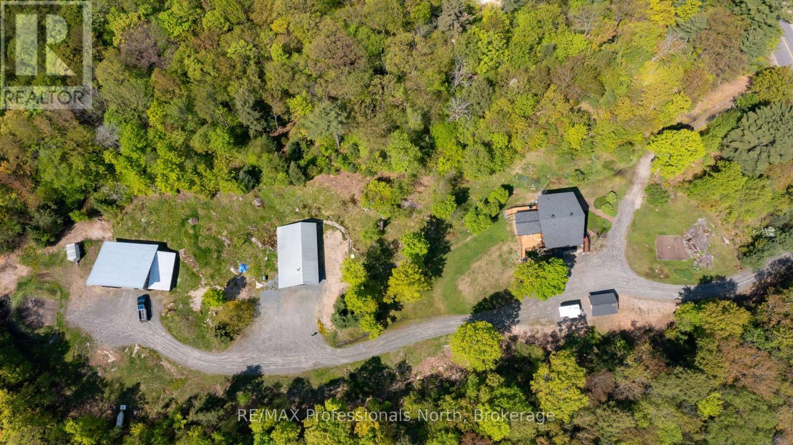 1107 Falkenburg Road, Bracebridge, Ontario  P1L 1X4 - Photo 37 - X12076935